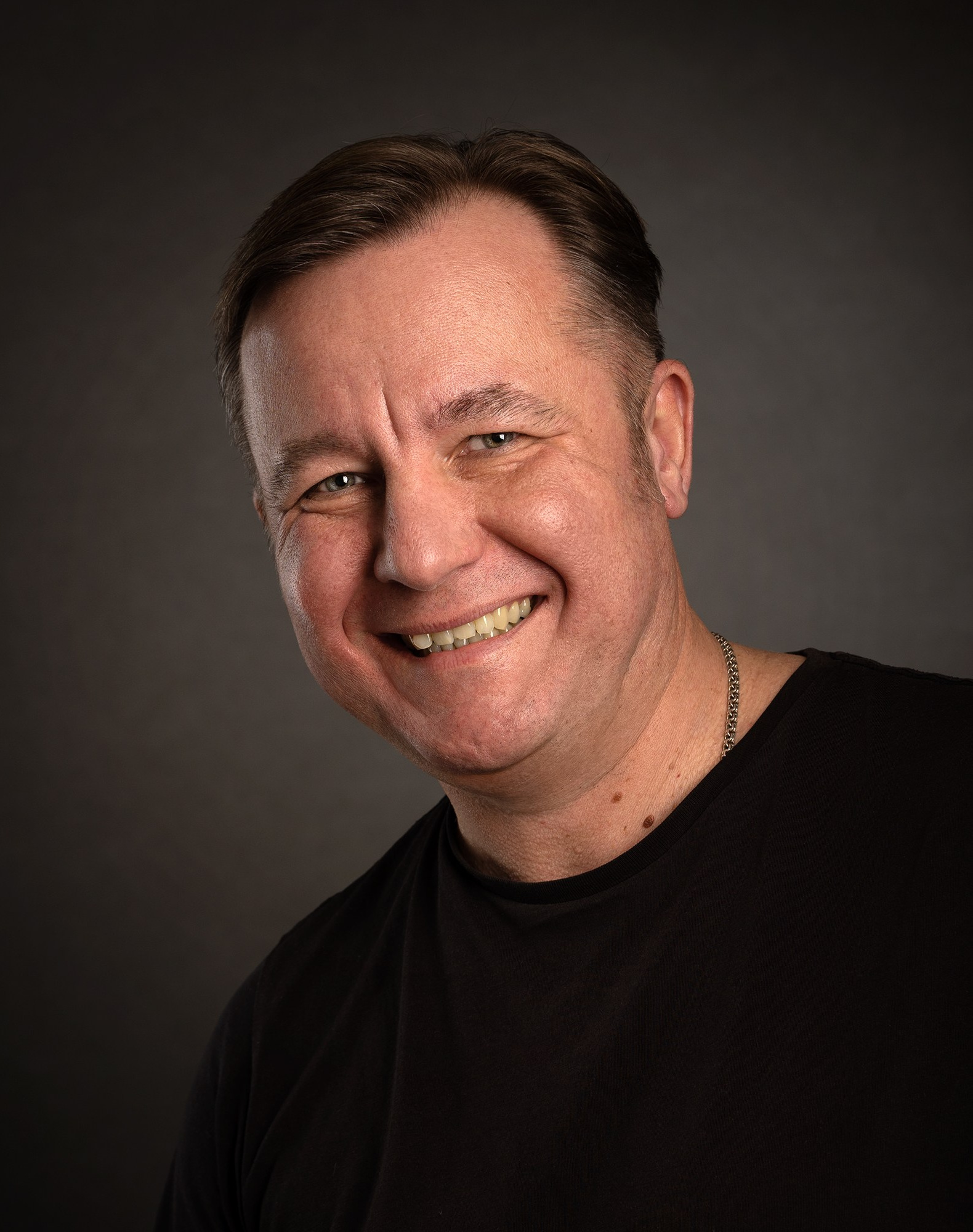 Контакты. Предметная фотостудия в Белгороде!