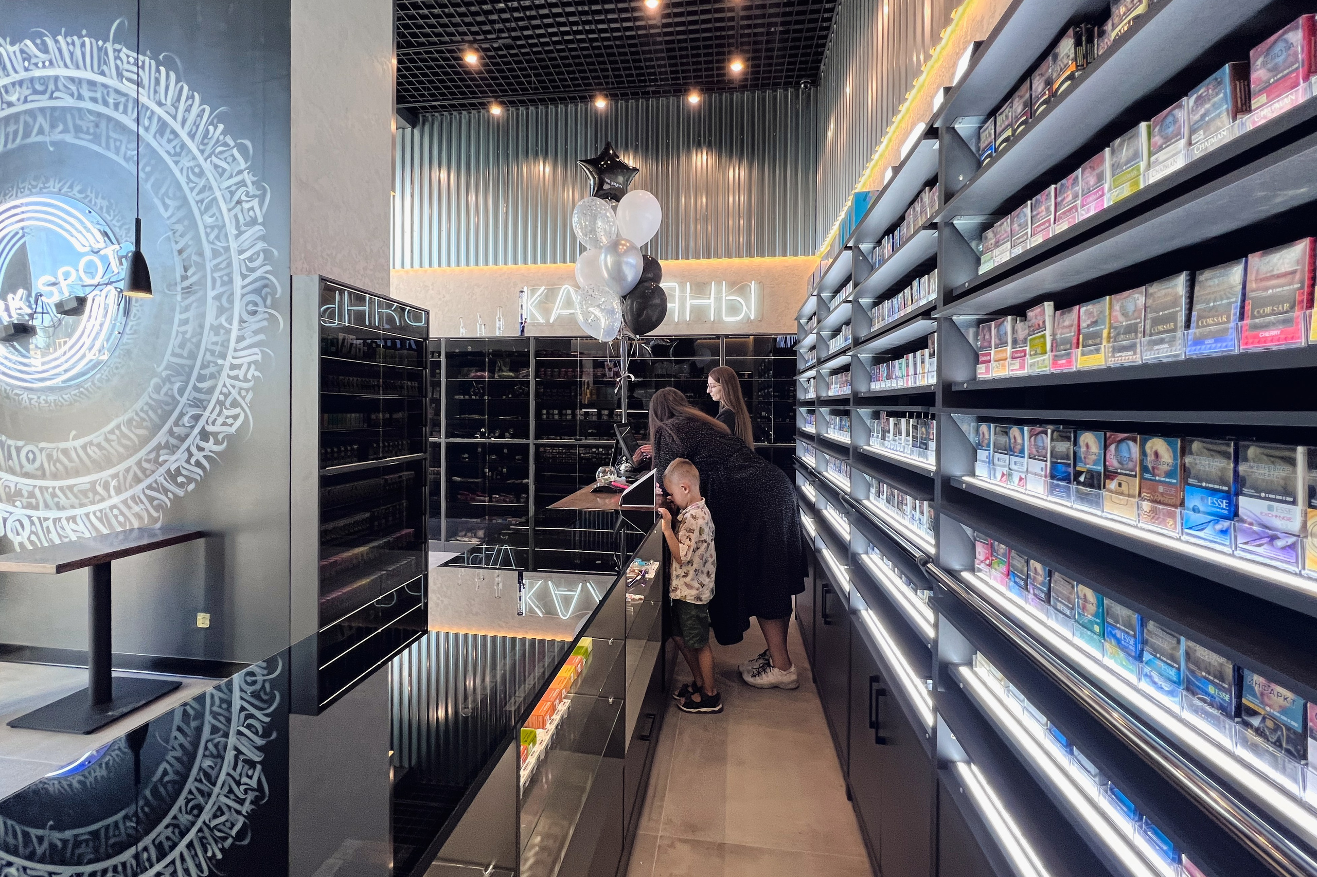 Табачные витрины на заказ | Специализированные шкафы для магазинов. Мебель для бизнеса: Блог о торговом оборудовании на заказ в Москве