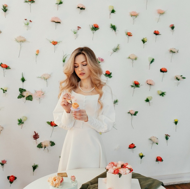 Контакты. Аникина Юлия / Кремовая флористика в корейской технике