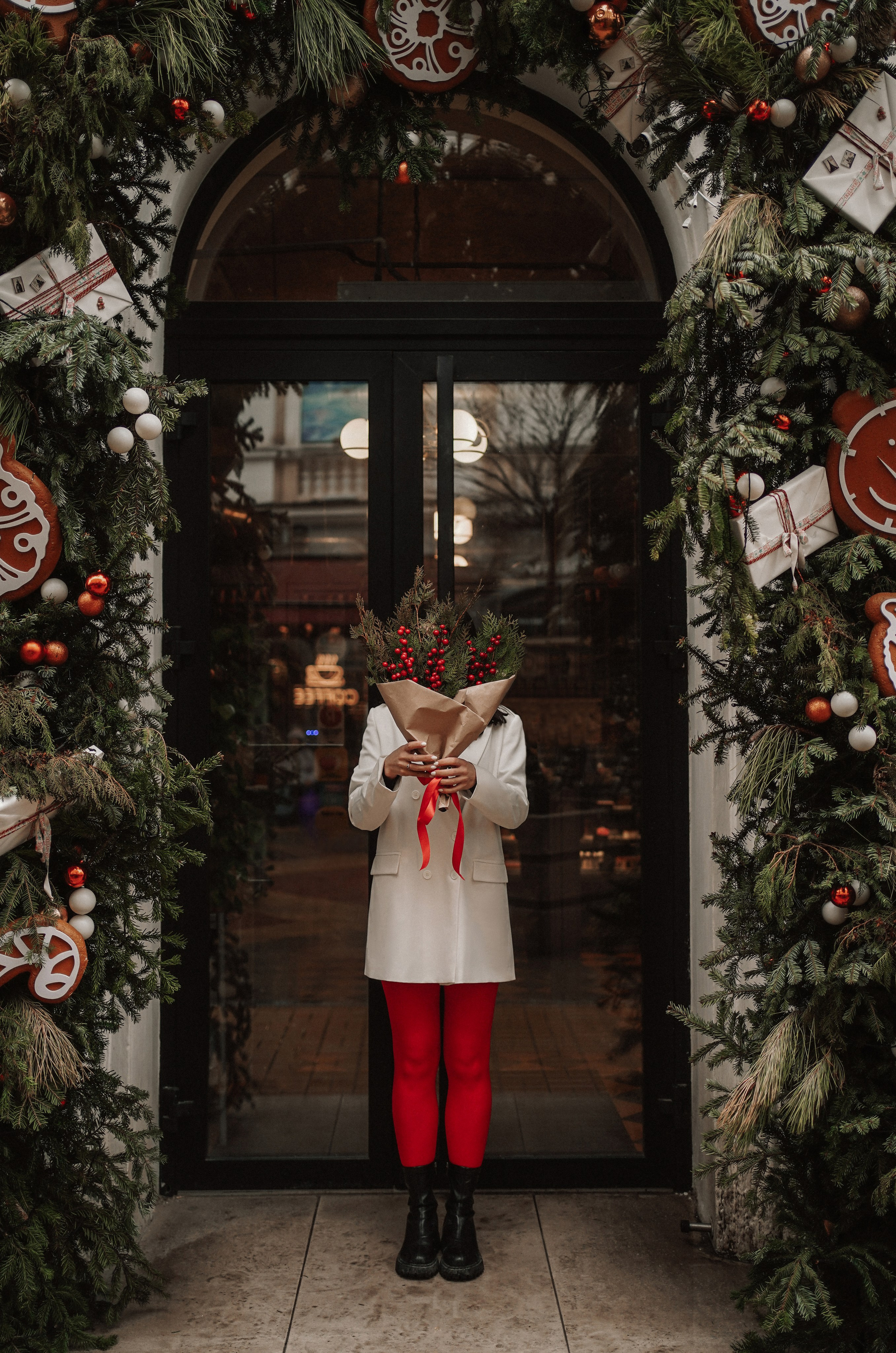 Заказать новогоднюю фотосессию в Ростове-на-дону. Свадебный фотограф в Ростове-на-Дону. Таинство Крещения и Венчания, семейные фотосессии. Алёна Чёботова