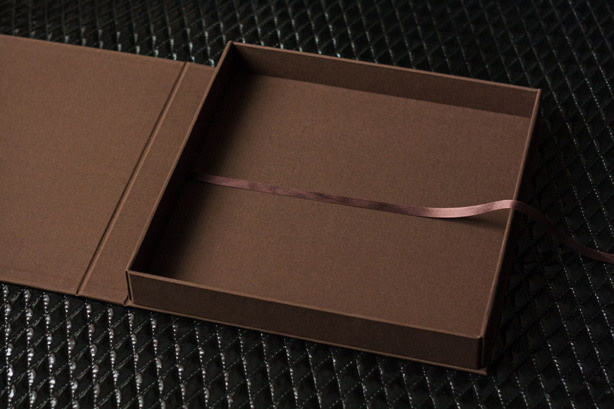 Аксессуары для хранения фотокниг. Фотограф Светозар Андреев