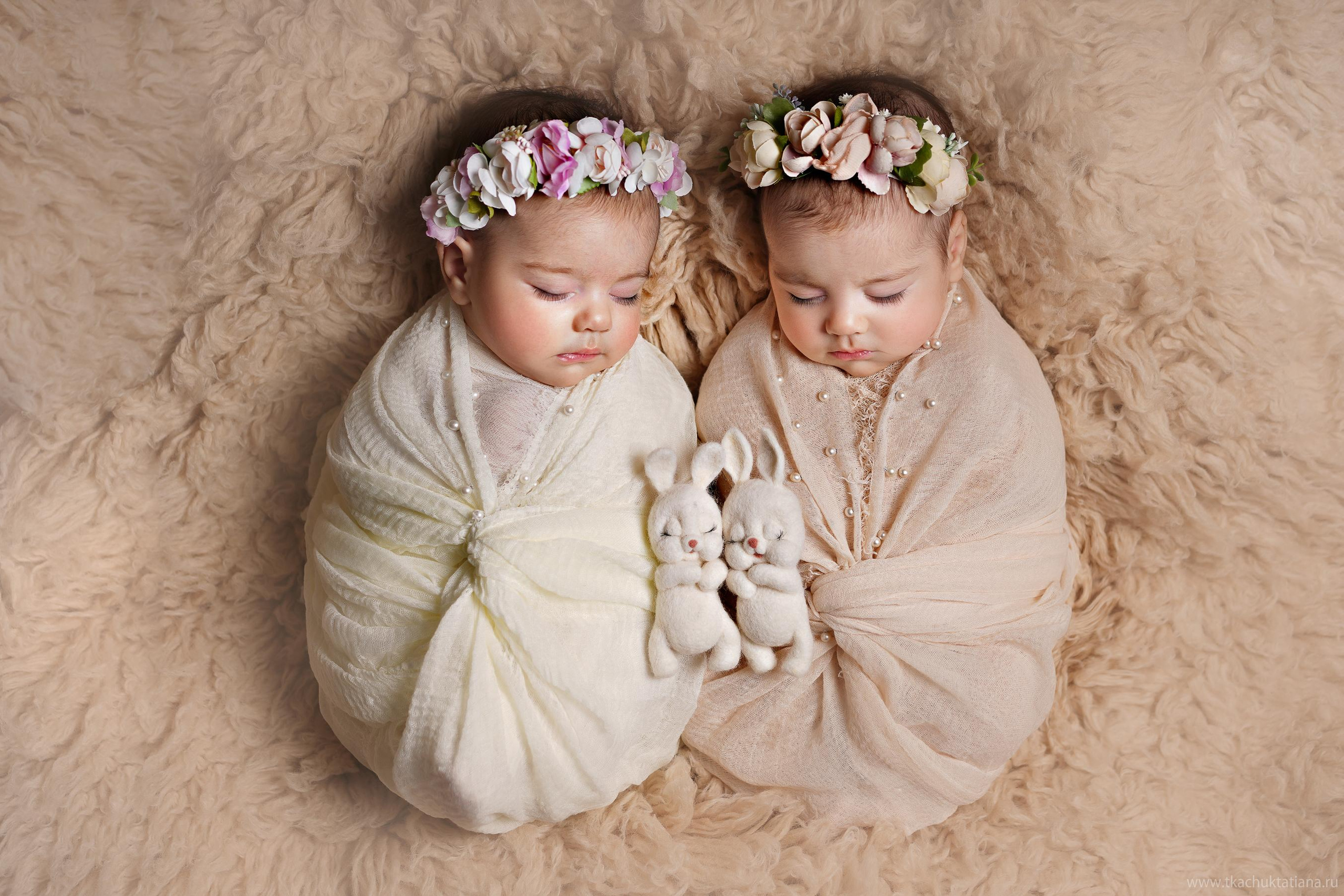 Новорожденные. Классика. Фотограф новорожденных беременных в Тюмени Ткачук Татьяна