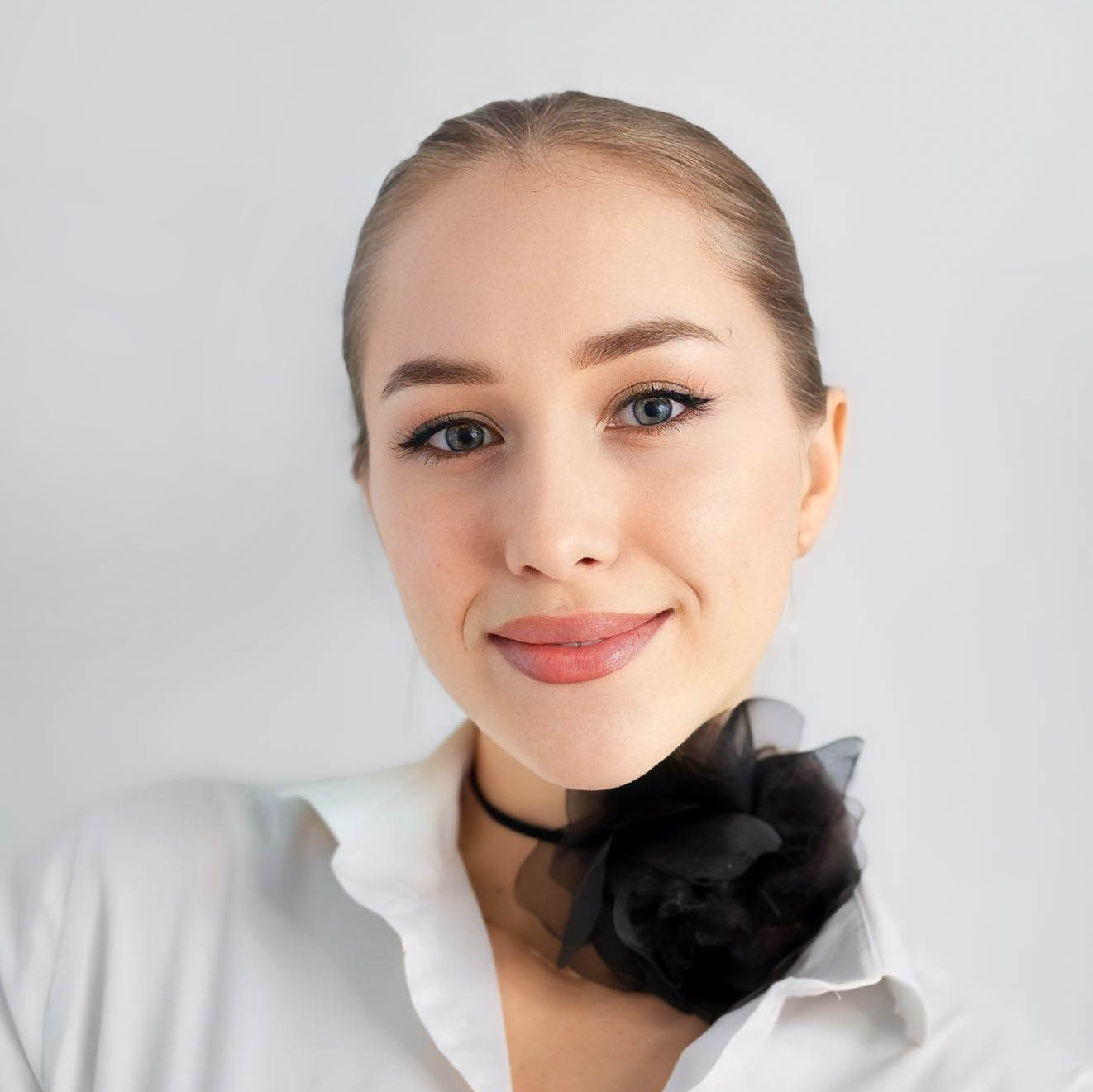 Контакты. Женский/Детский фотограф в Симферополе Вероника Слепогина