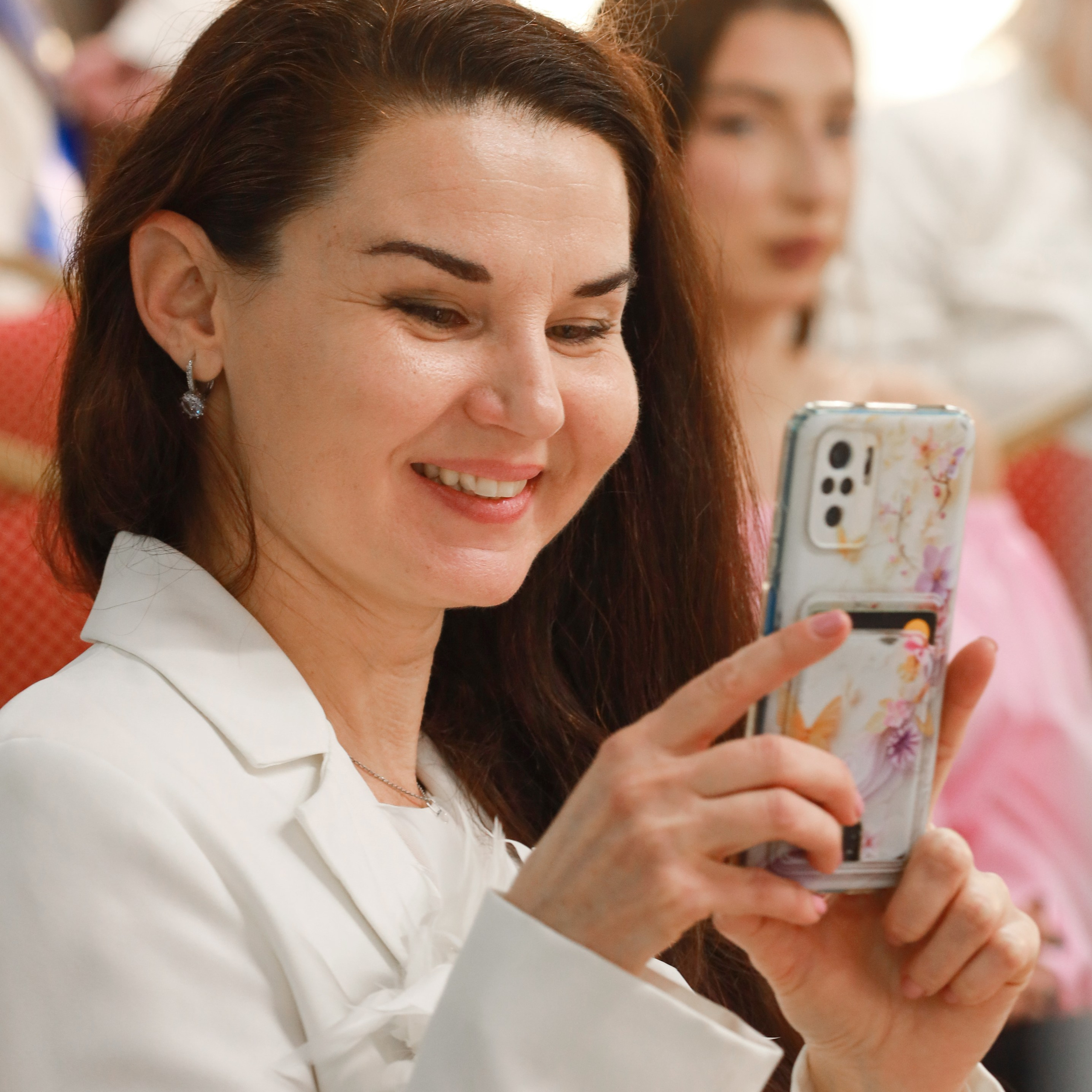 Репортажная съёмка Краснодар. Семейный и школьный фотограф в Краснодаре Юлия Избенко. Выпускные альбомы Краснодар