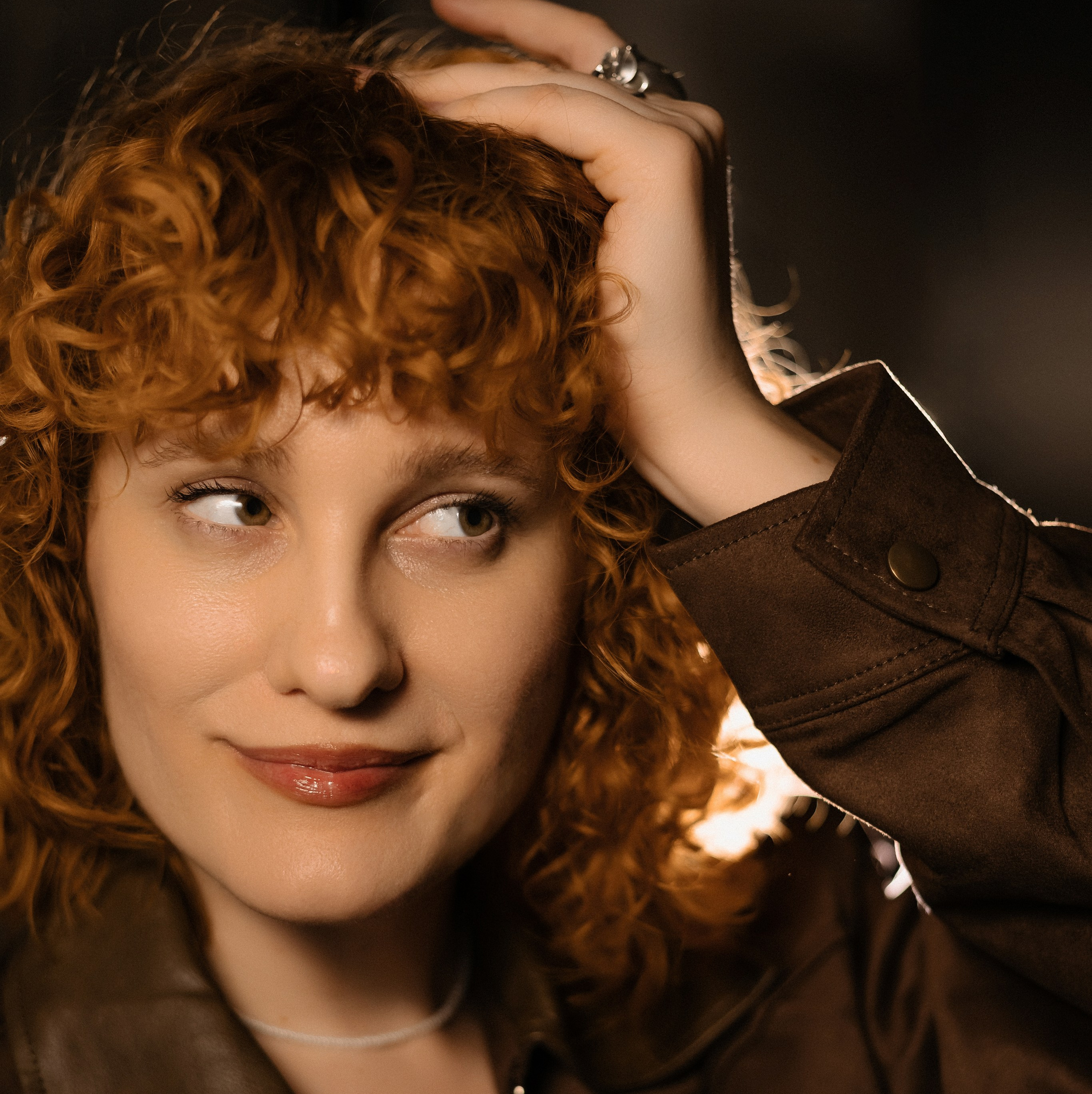 Контакты. Фотограф Катя Весна