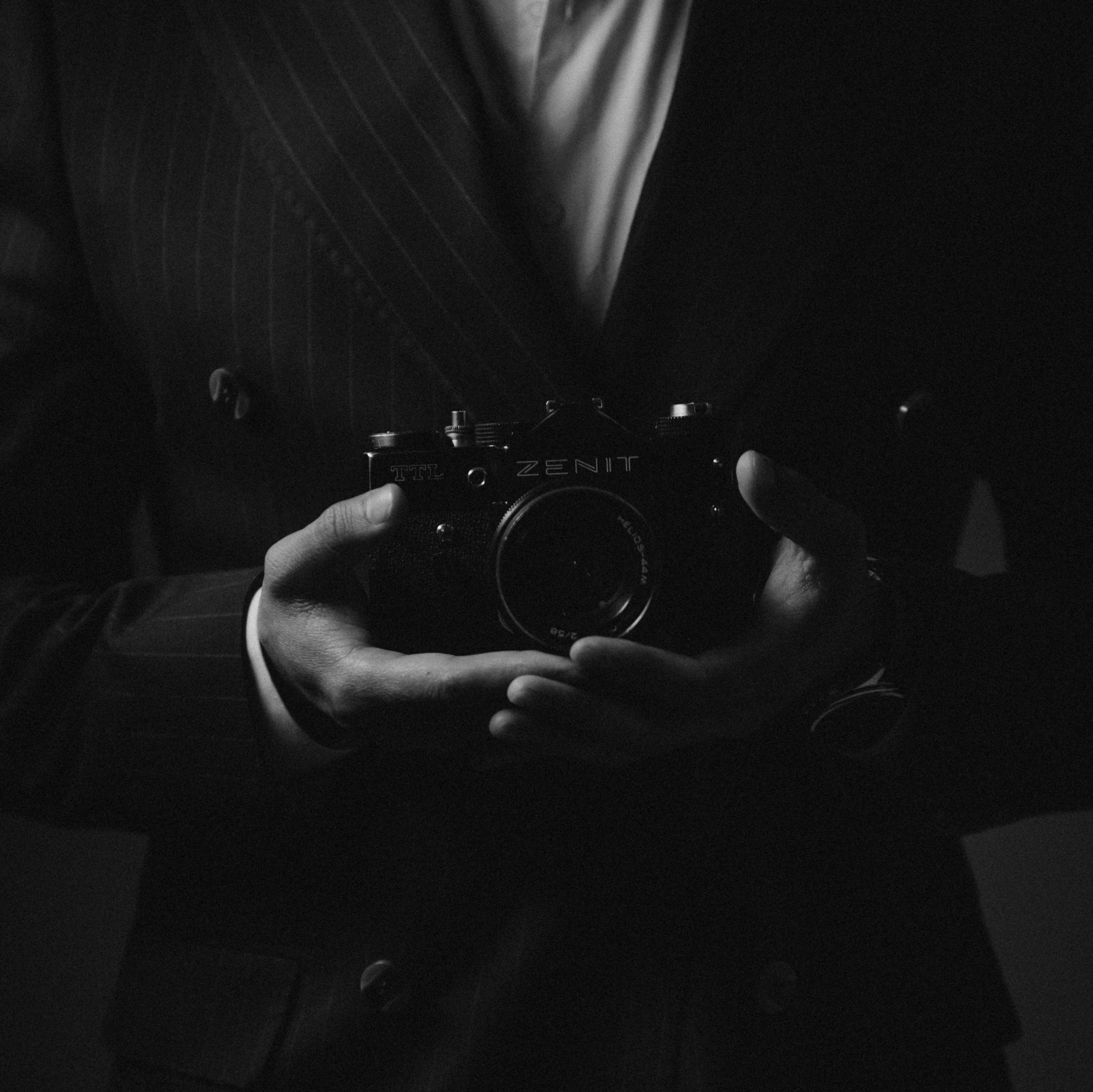 Контакты. Свадебный и портретный фотограф в Астане