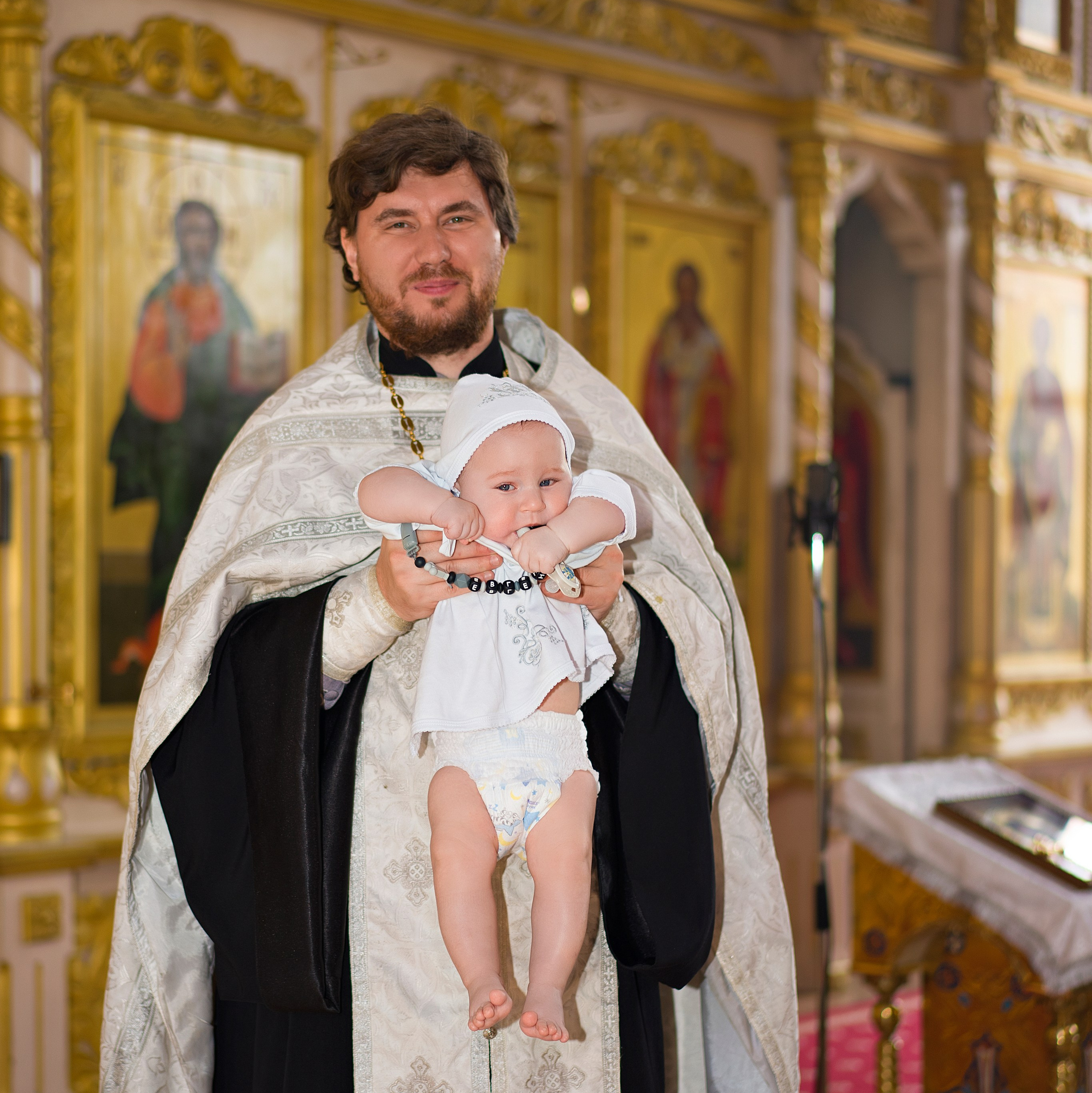 Таинство крещения. Профессиональный фотограф новорожденных Ксения Бортник