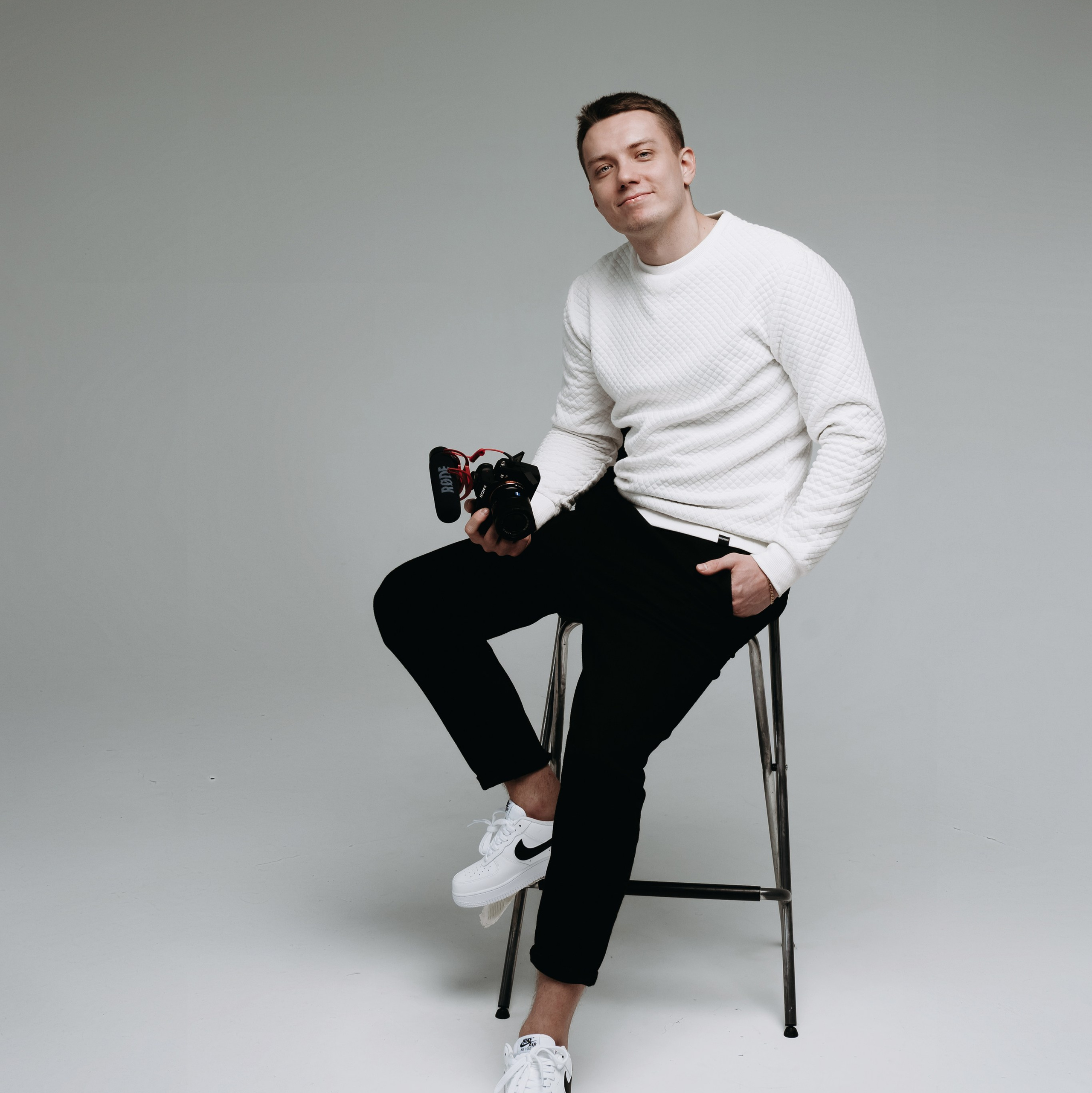 Контакты. Свадебный видеограф в Санкт-Петербурге Владислав Константинов