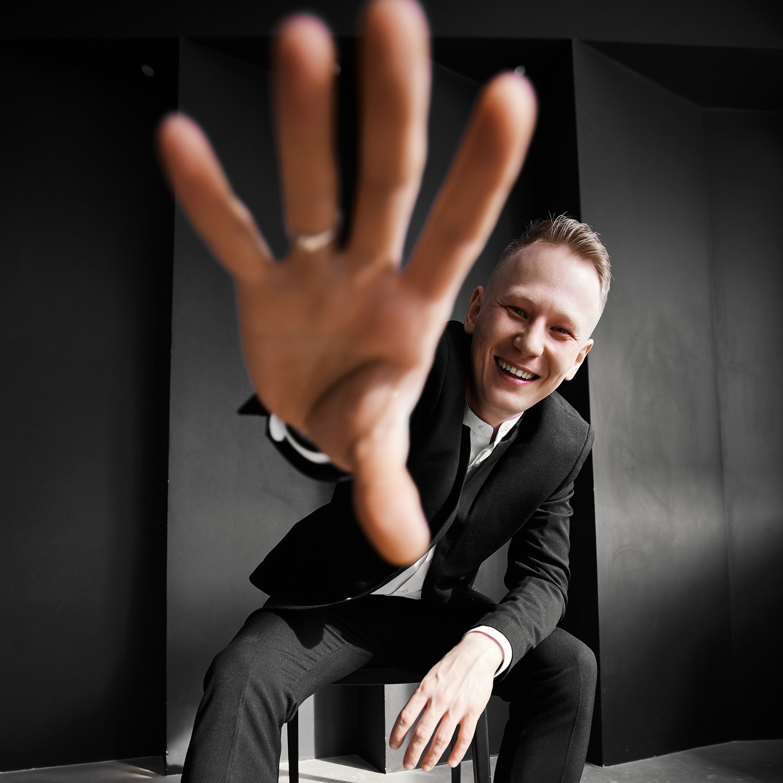 Контакты. Фотограф Event | Портрет | Реклама. Екатеринбург→Москва→Санкт-Петербург | Александр Братилов