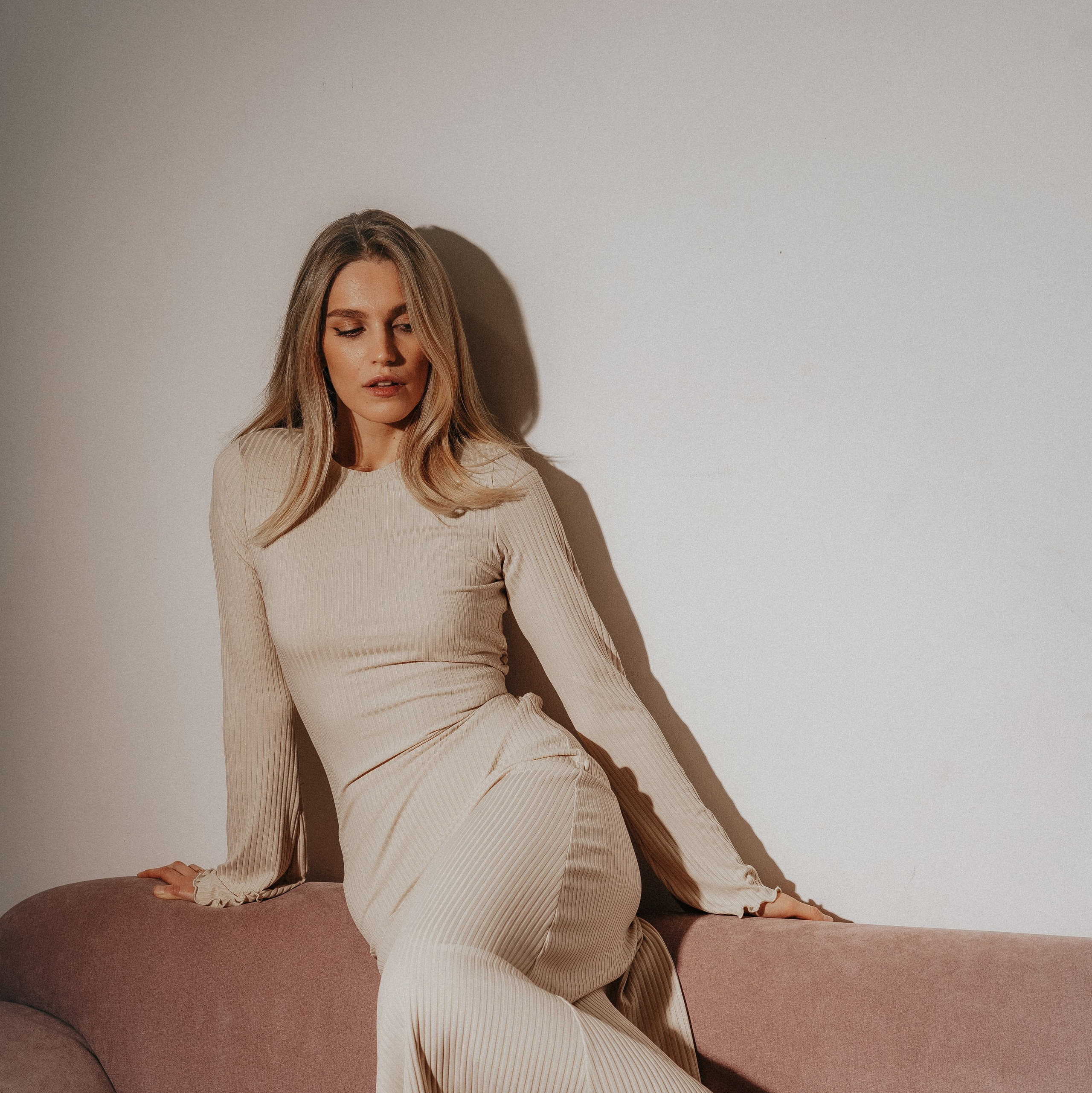 Контакты. Фотограф Москва