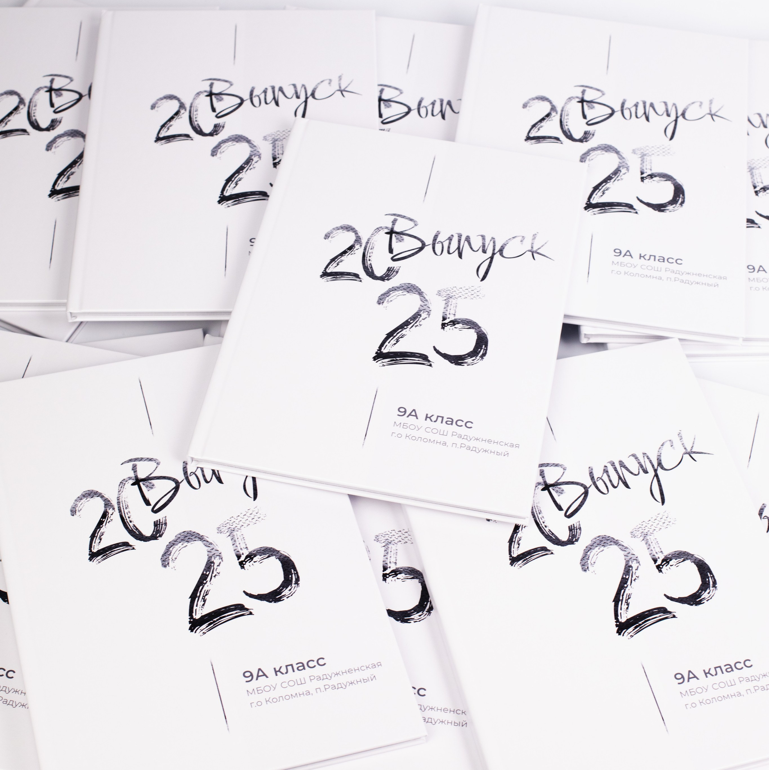 Выпускные фотоальбомы. Фотоателье и полиграфия | Красивые фотосессии, сувениры с фото | Ремонт смартфонов, ноутбуков и техники в Коломне Zinovyev Team