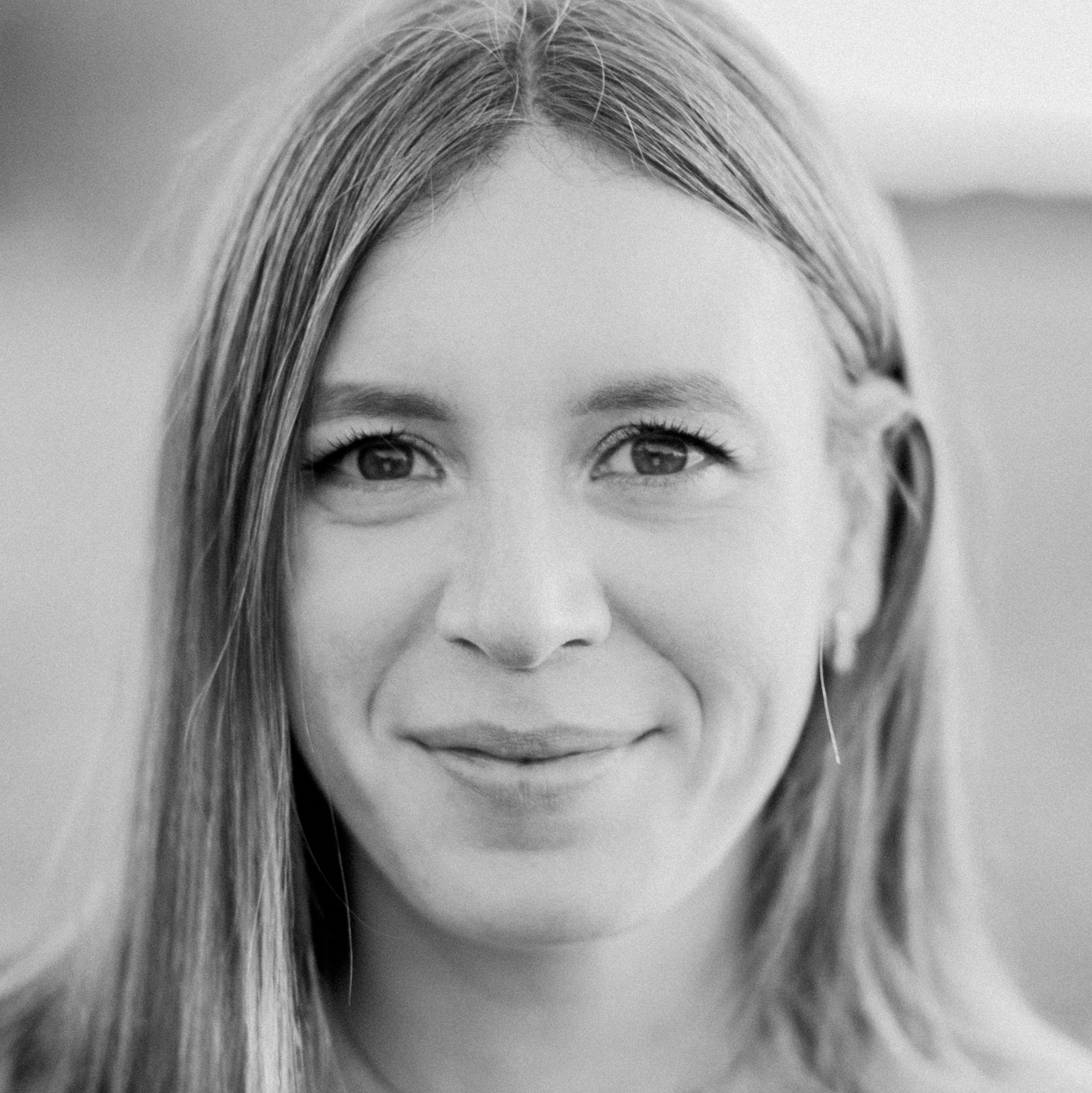 Контакты. Фотограф Эльвина Харисова