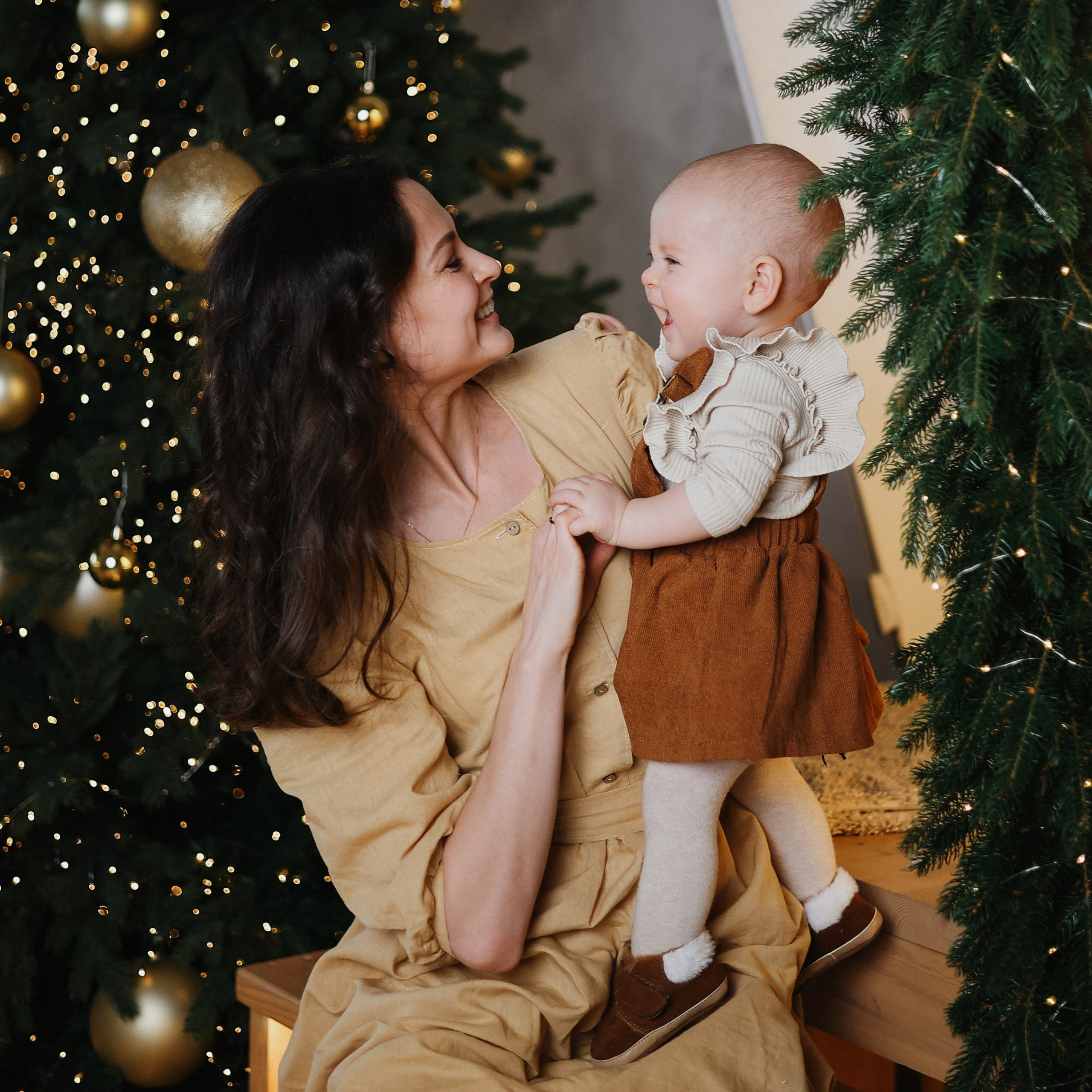 Семейная фотосессия в фотостудии. Марина Соколова. Контентный и семейный фотограф г. Красноярск