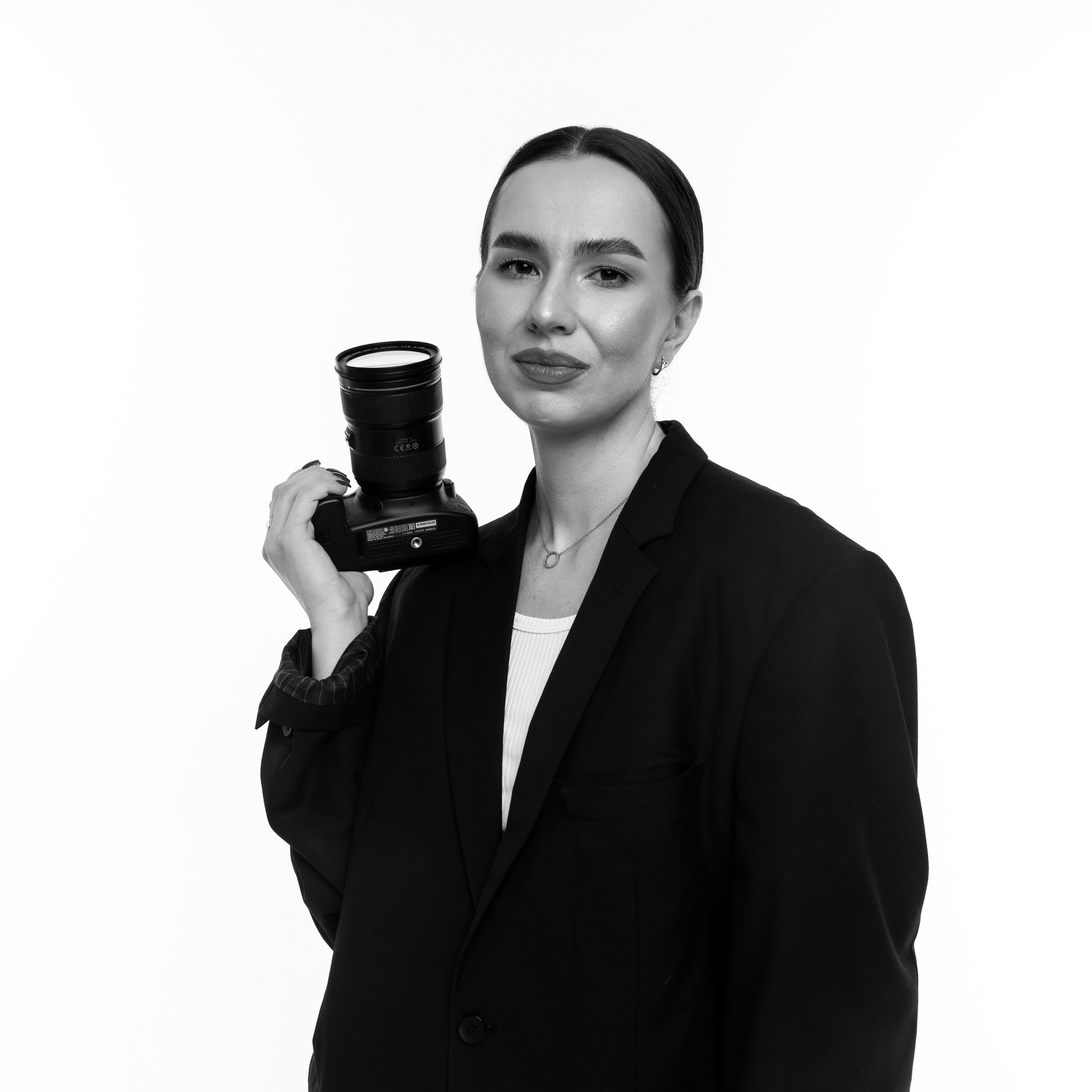 Контакты. Фотограф Алёна Авдеева