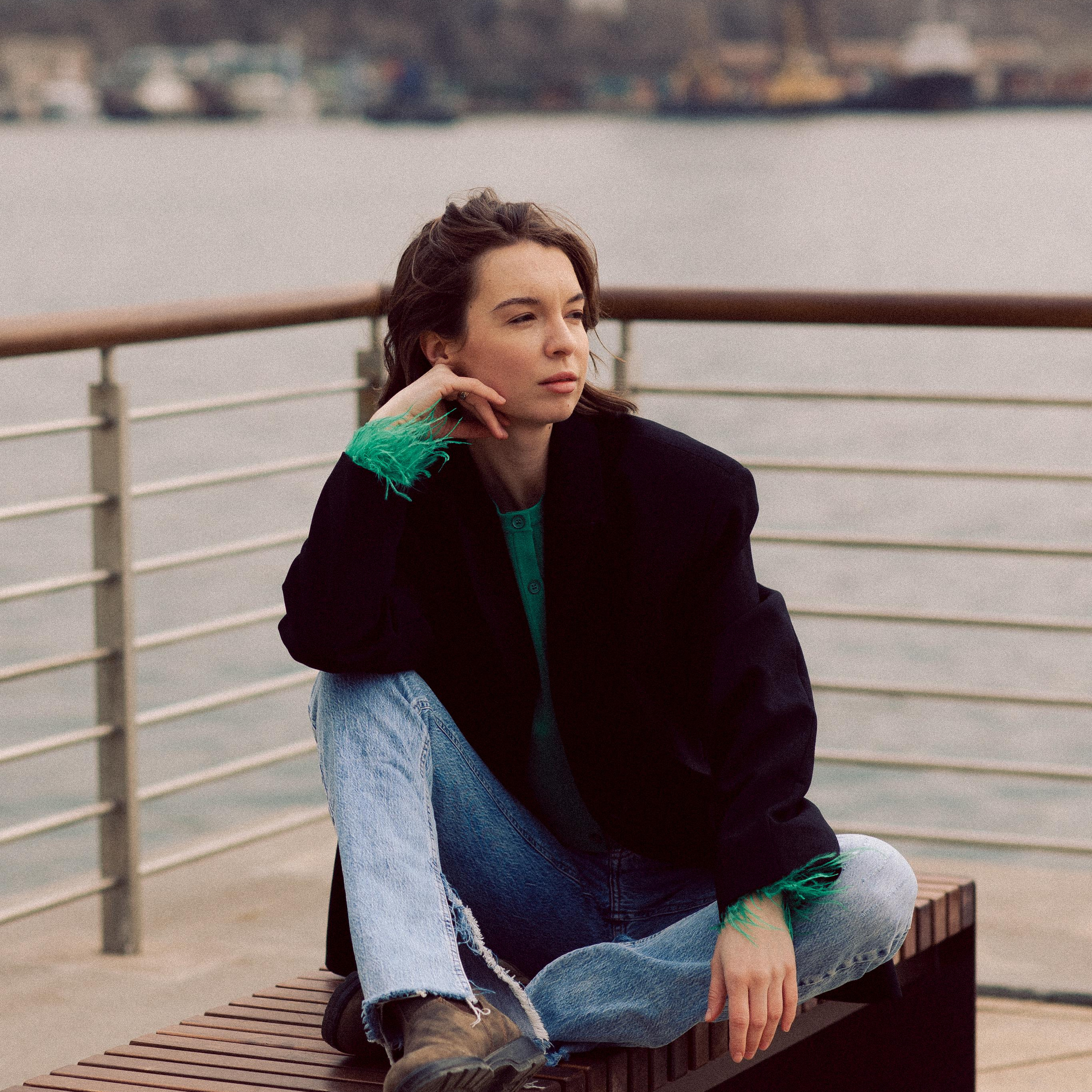 Контакты. Фотограф Ионова Анастасия, г Владивосток