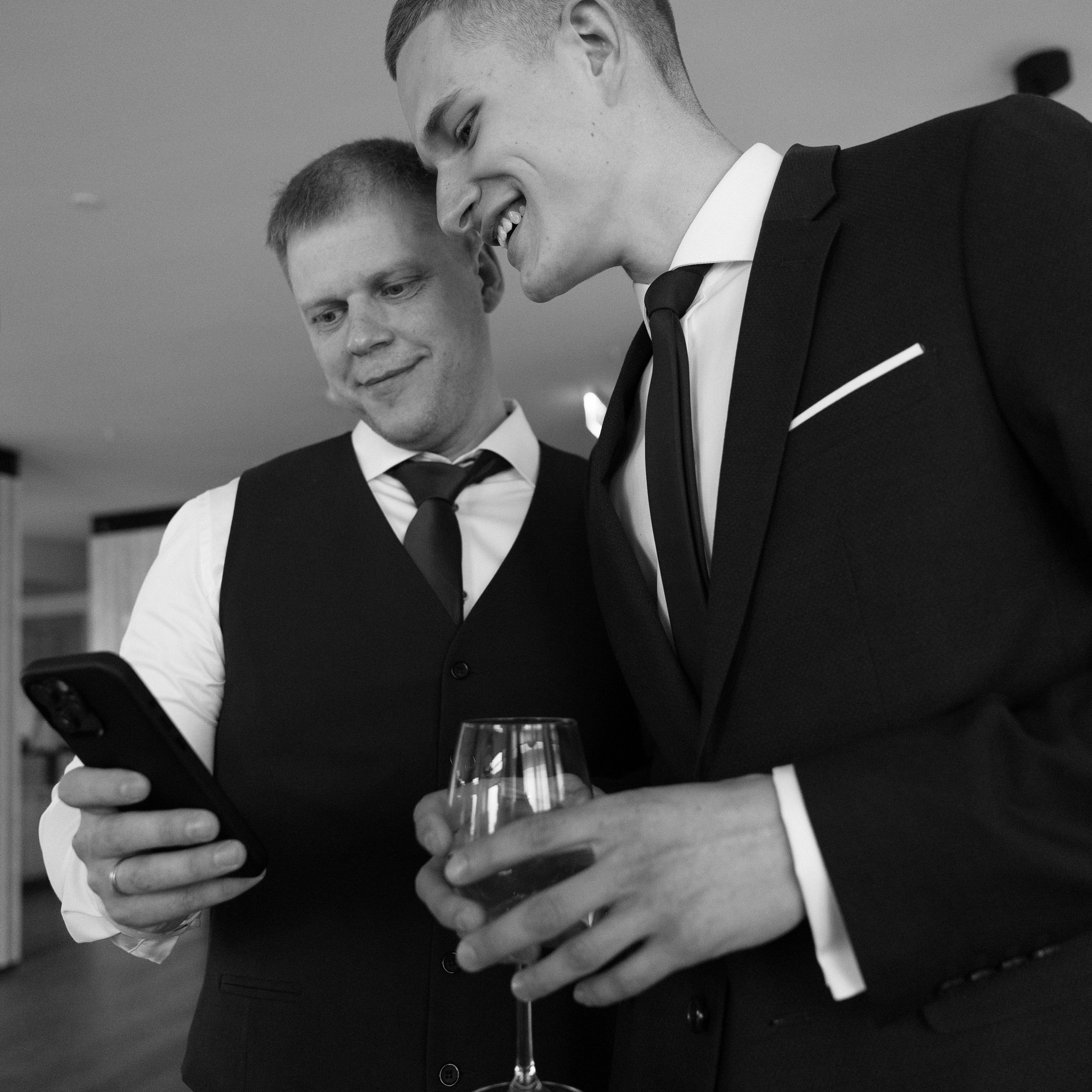 Контакты. Максим Казаков — фотограф