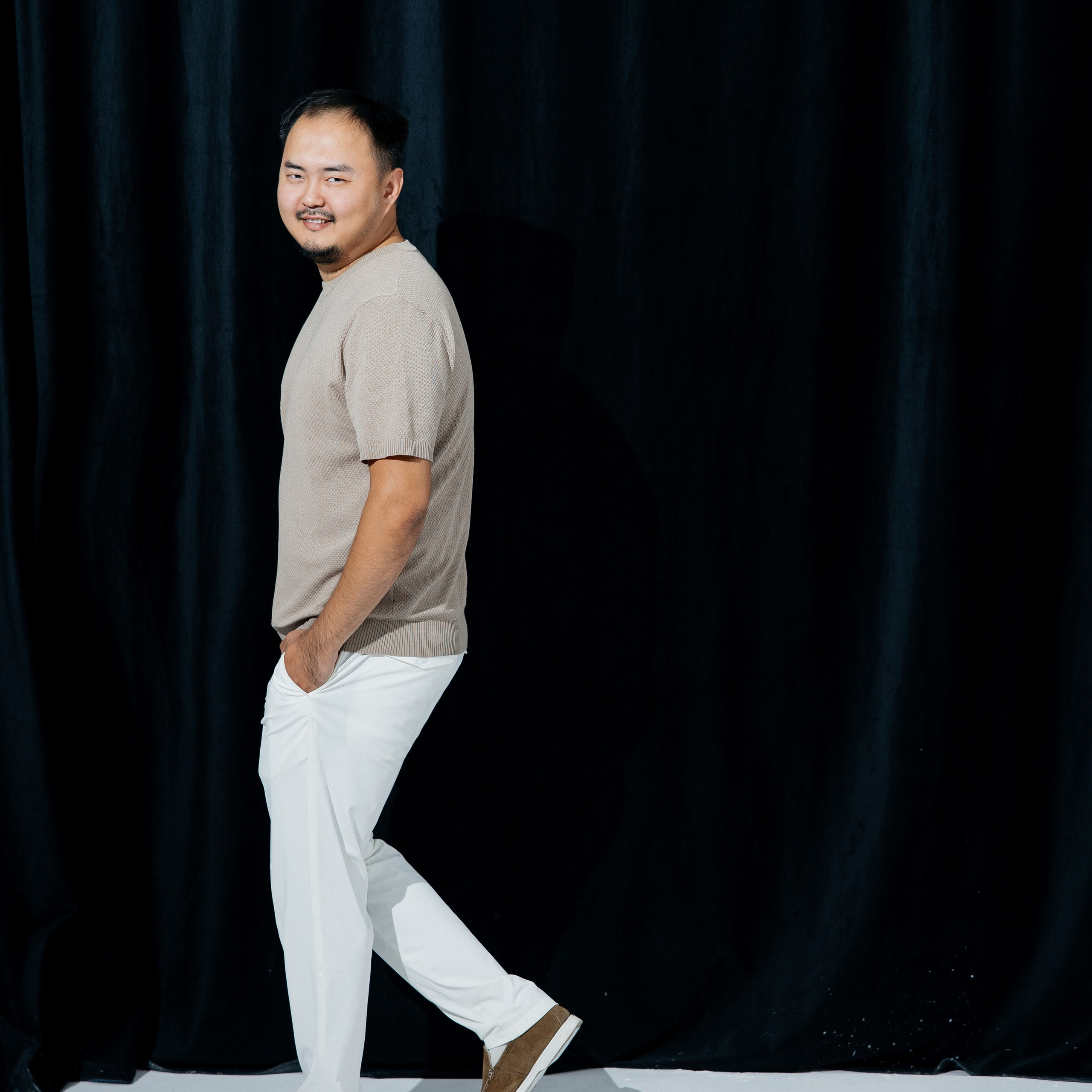 Контакты. Свадебный и семейный фотограф в Нур-султан Мухтар Шахмет