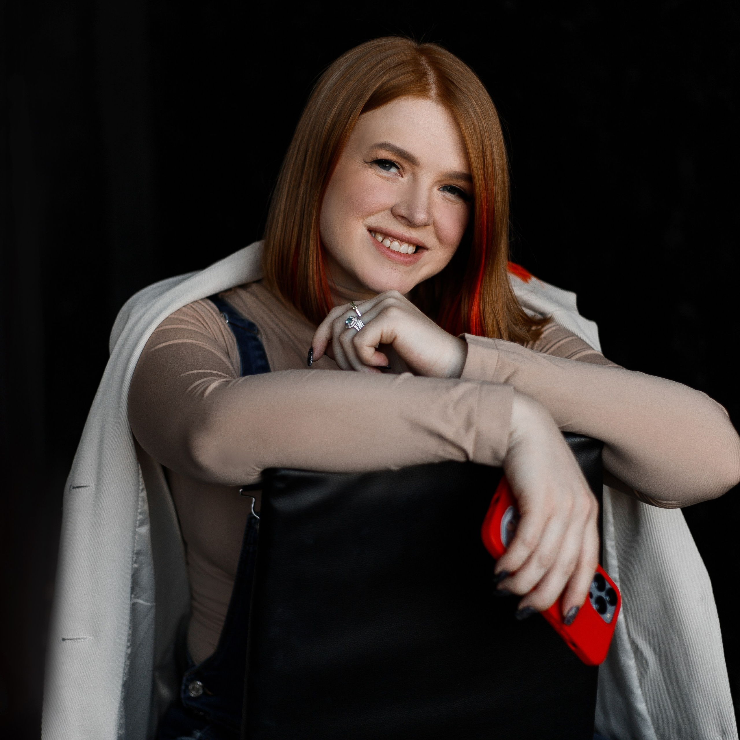 Контакты. Предметный, контентный и личный фотограф в Минске Смоляр Руслана