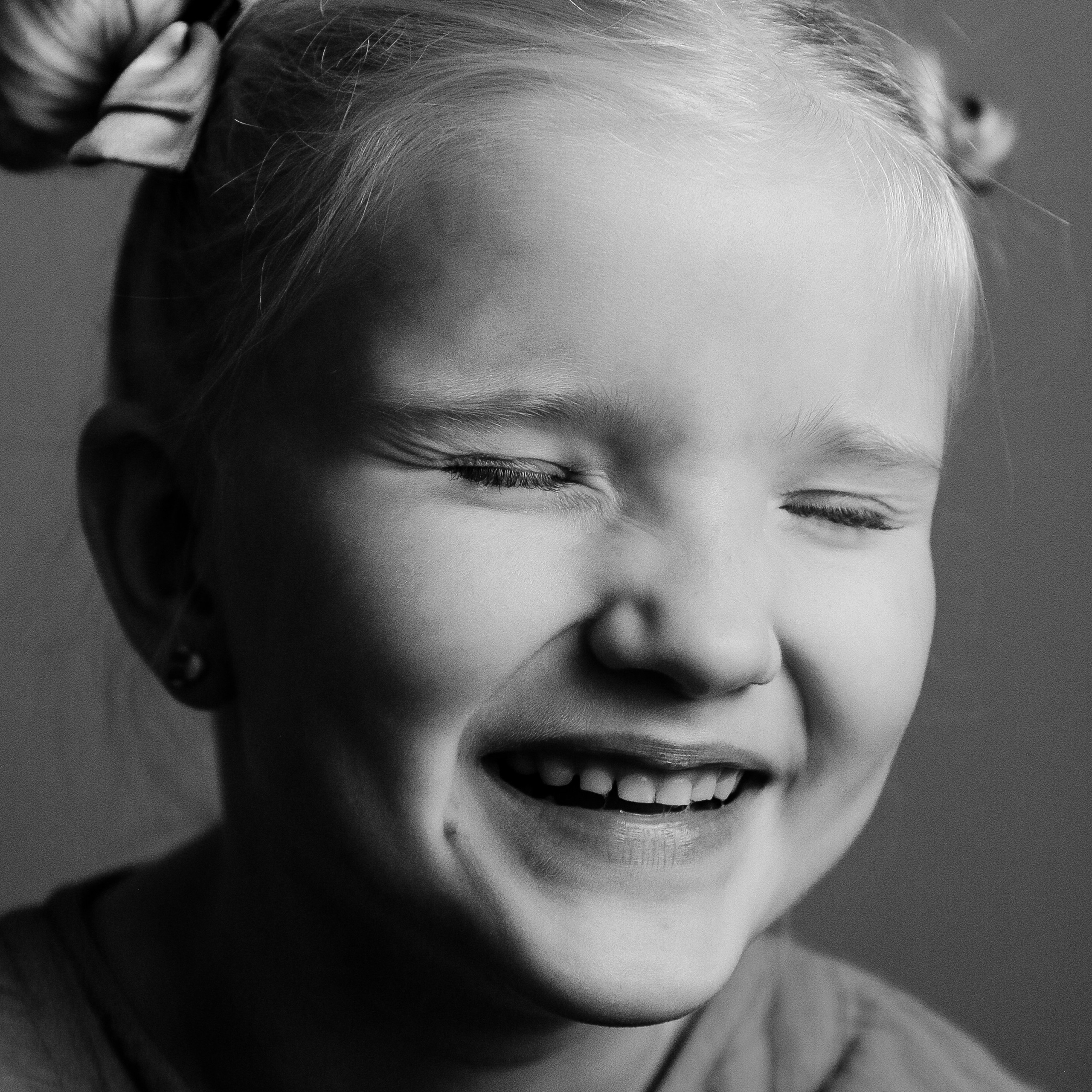 Контакты. Фотограф Анна Ильичева