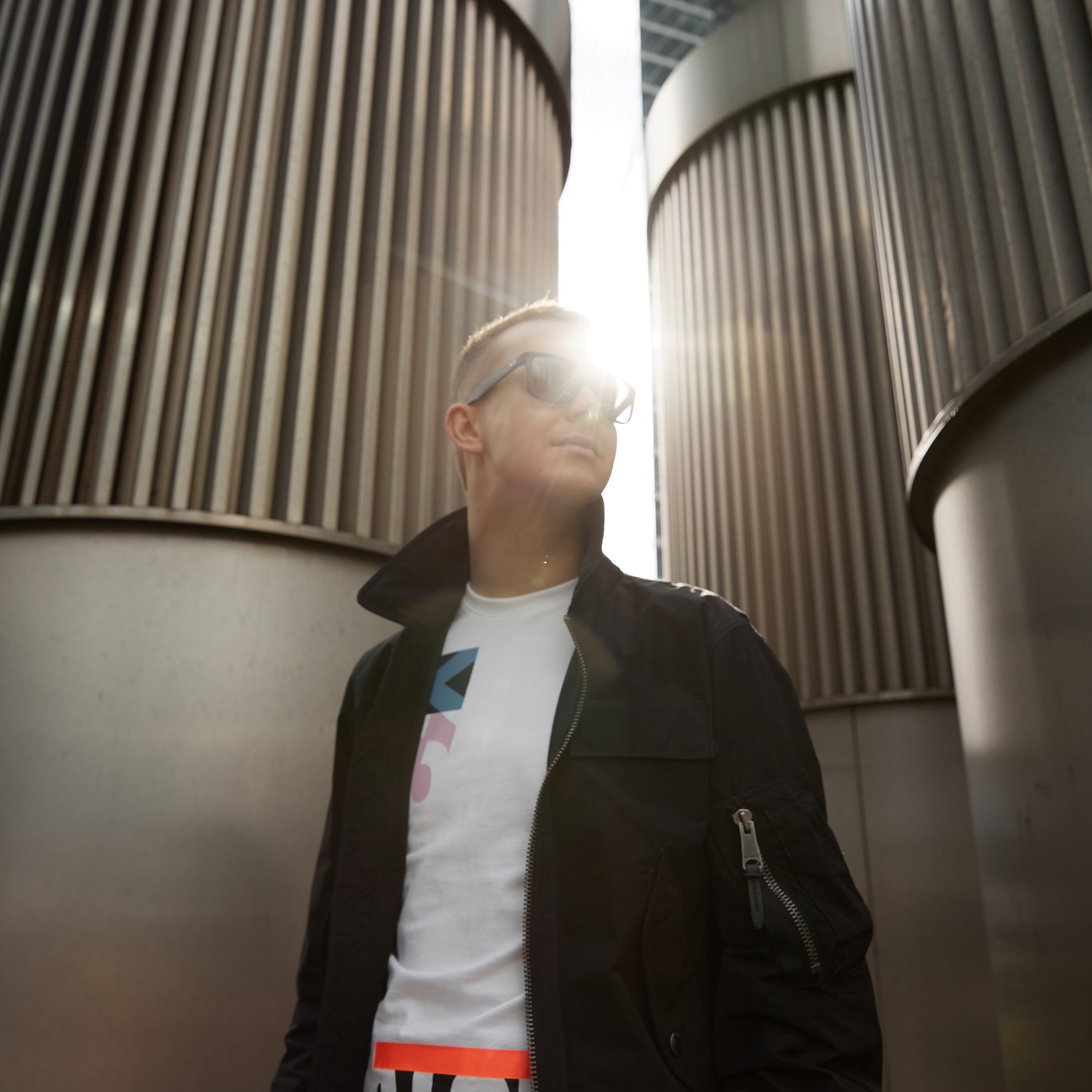 Контакты. Photographer Sasha Orlov