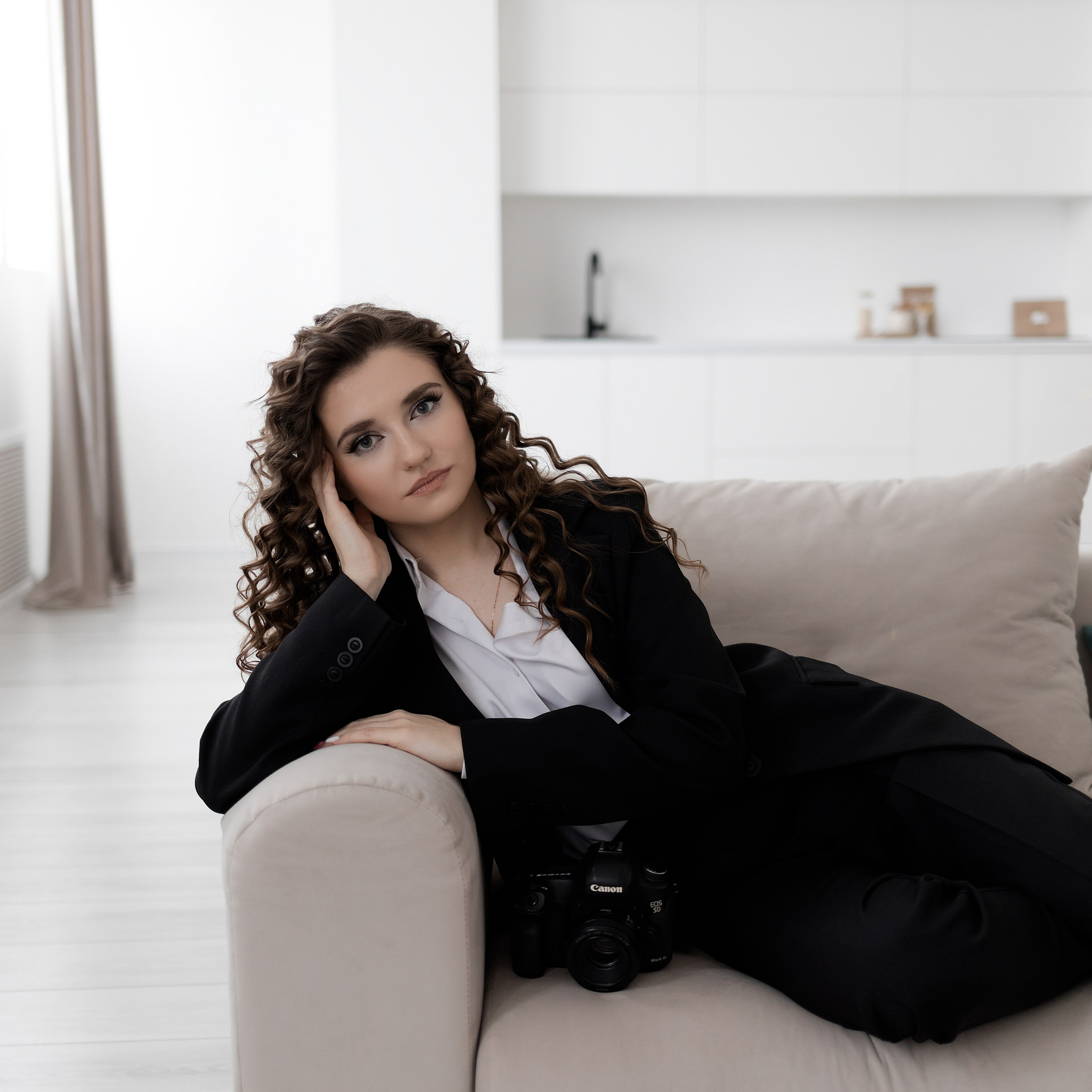 Контакты. Главная