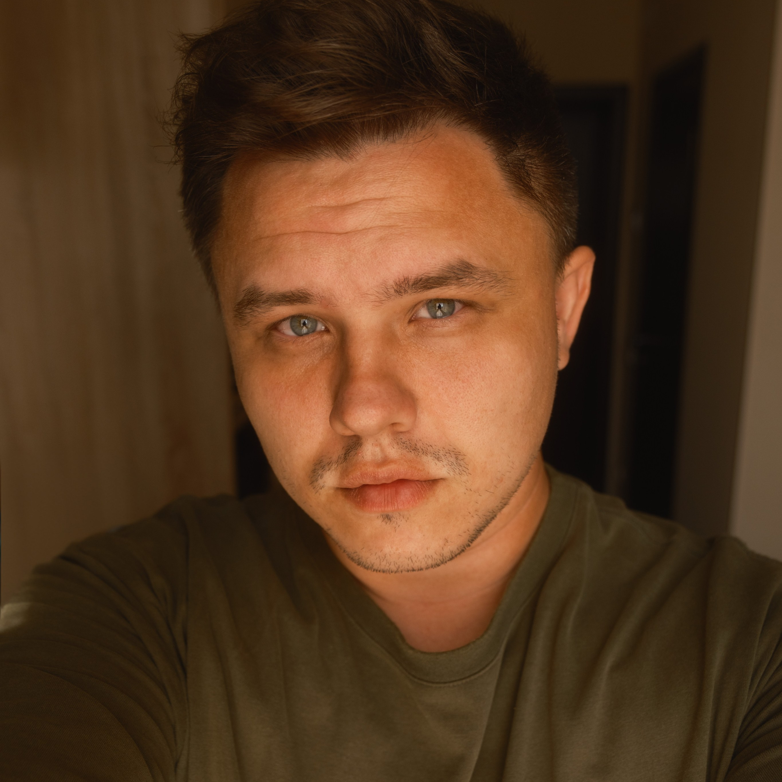 Контакты. Luckyframe1