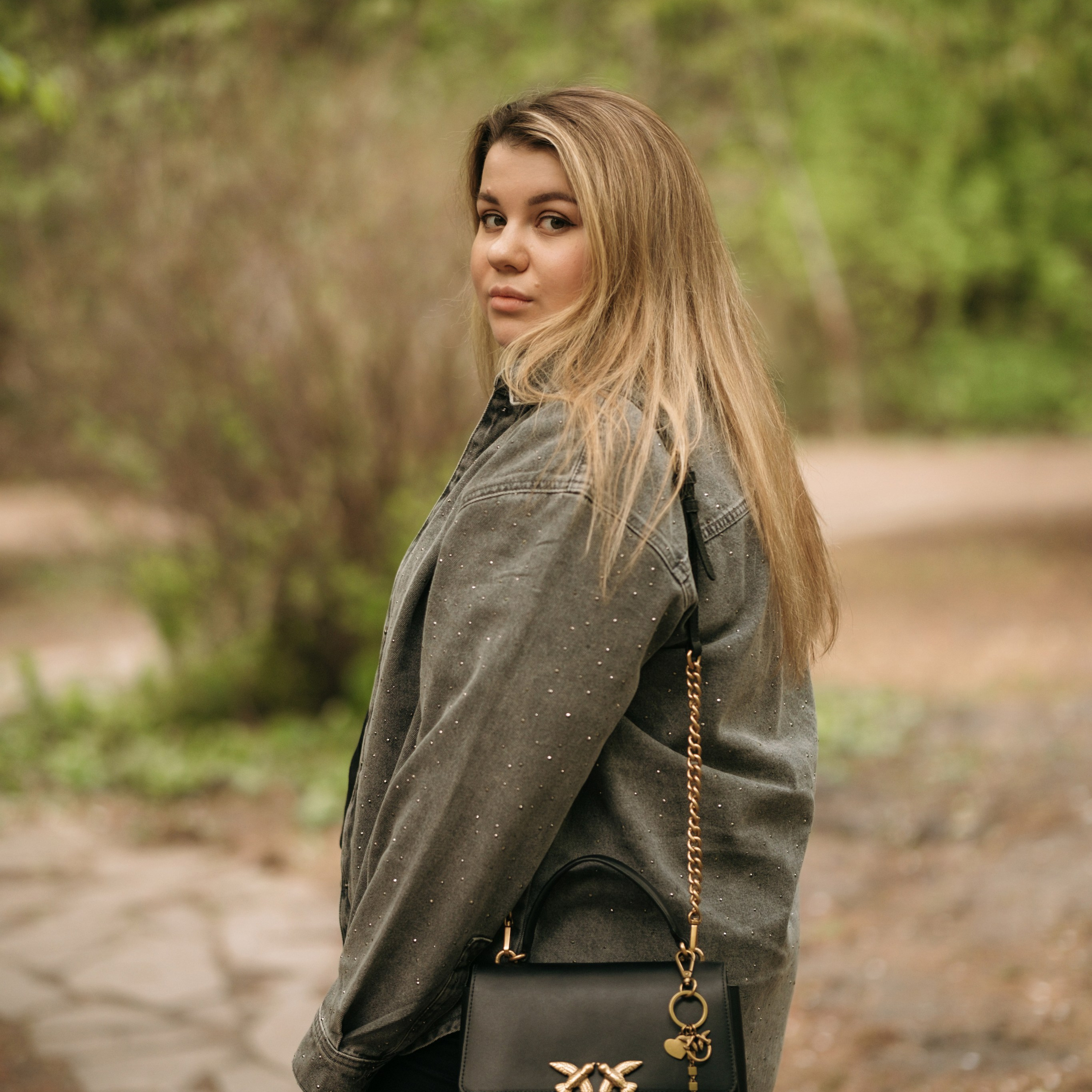 Контакты. Портретный фотограф в Москве Дарья Мартиросян