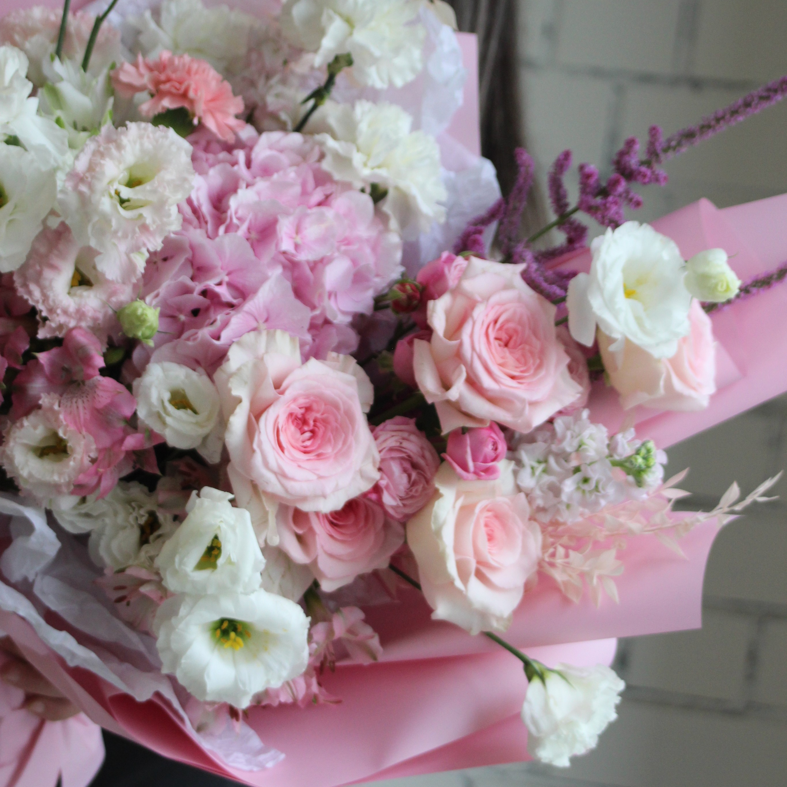 Контакты. Арт Букет- цветочный дом в Челябинске и Ревде