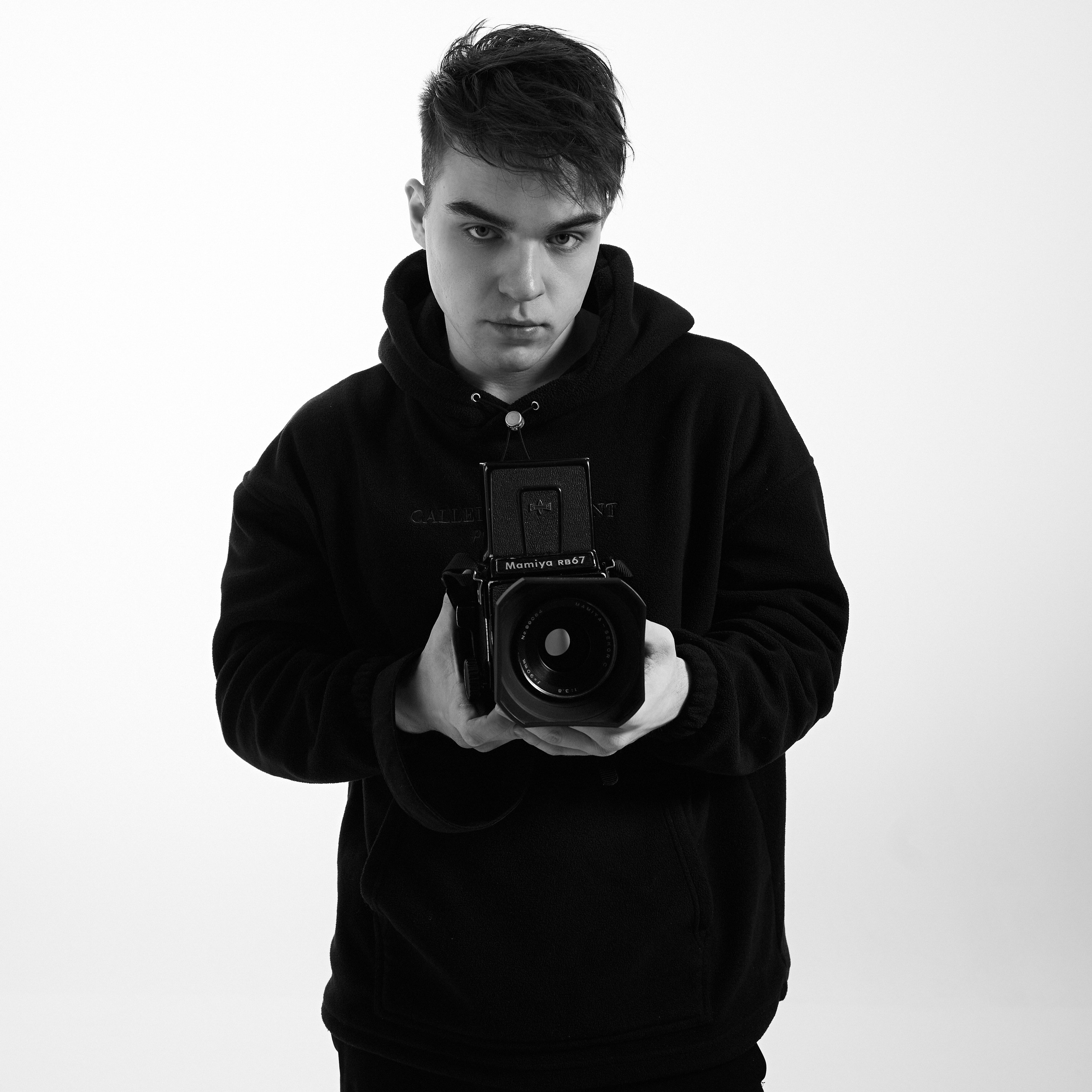 Контакты. Nikeli.mag