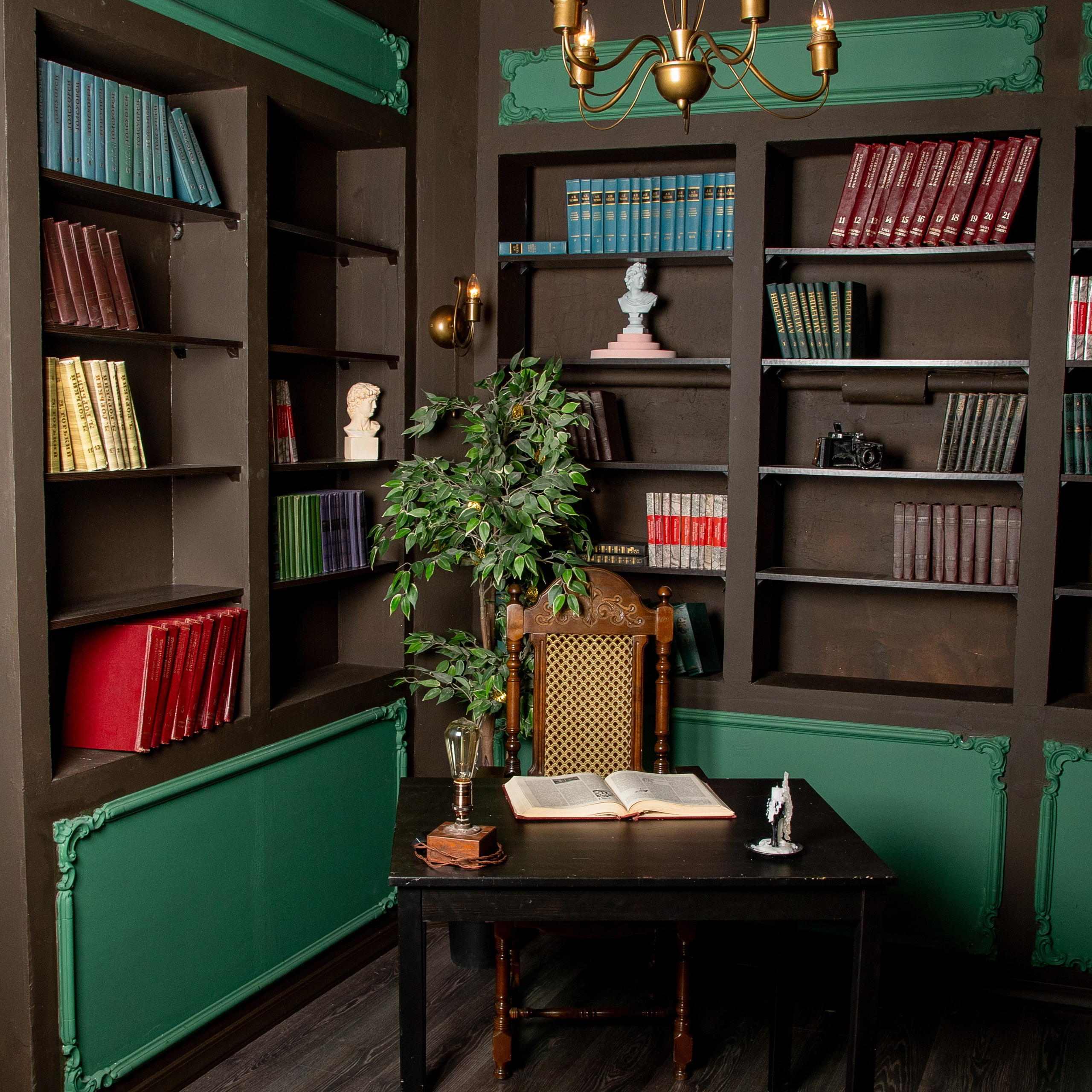 Деловой интерьер студии Точка для страницы работы с юридическими лицами