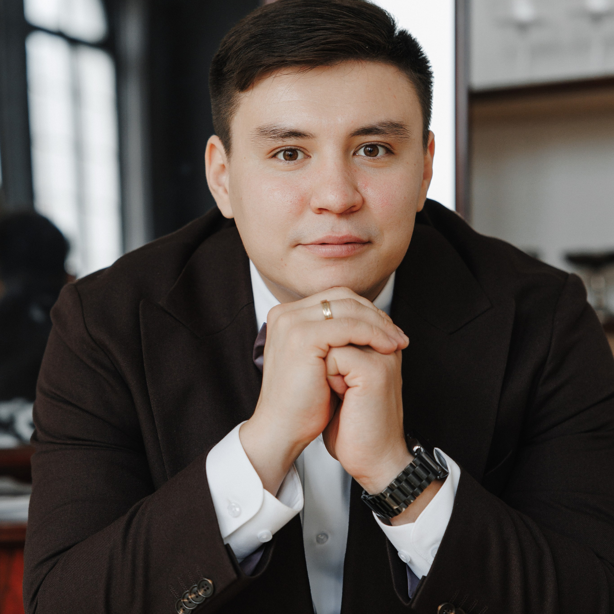 Контакты. Фотограф Михаил Кувшинов