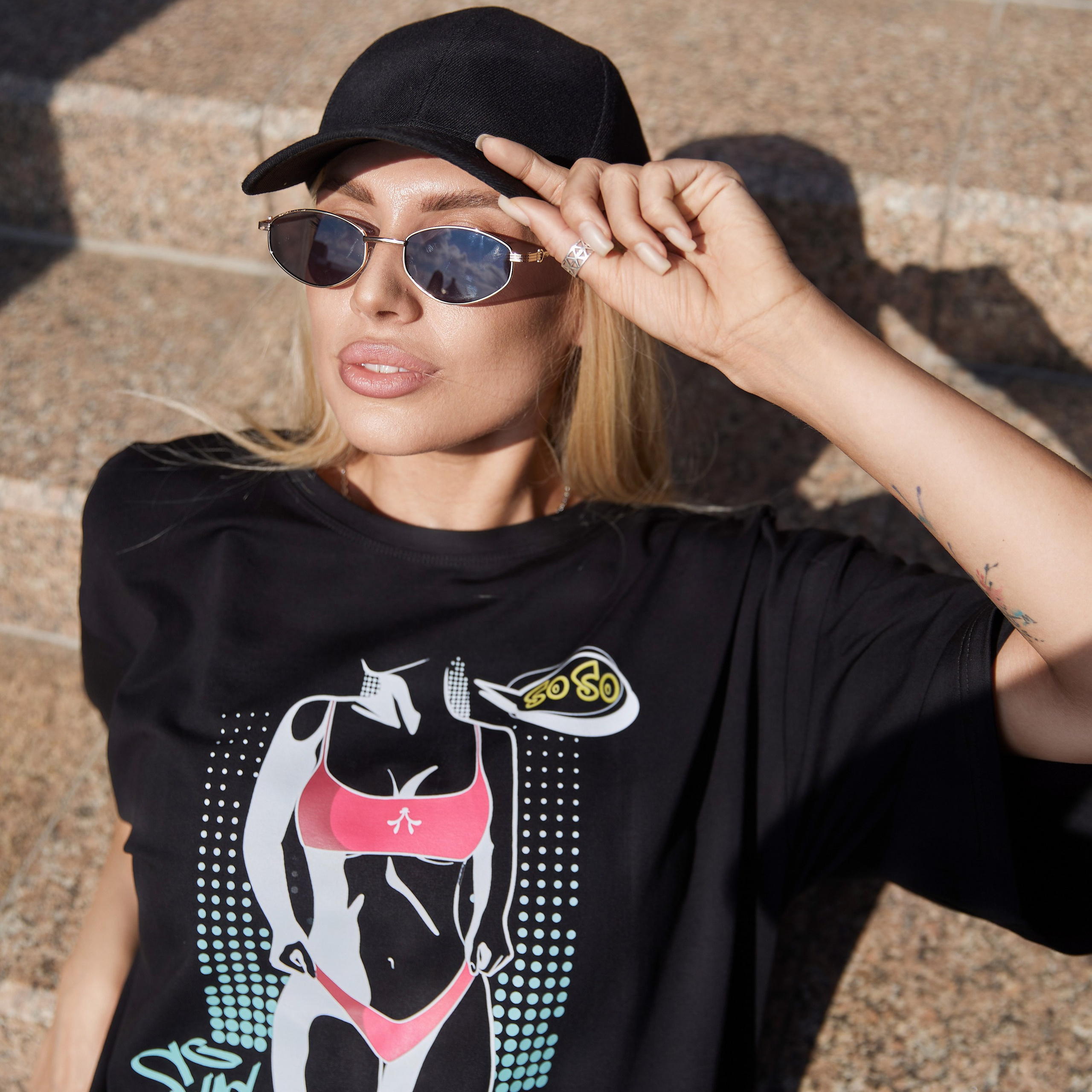 Фотосъёмка для маркетплейсов. Каталожная съёмка. Одежда. Украшения. Выпускные альбомы в Томске. Фотограф Сергей Стёпин