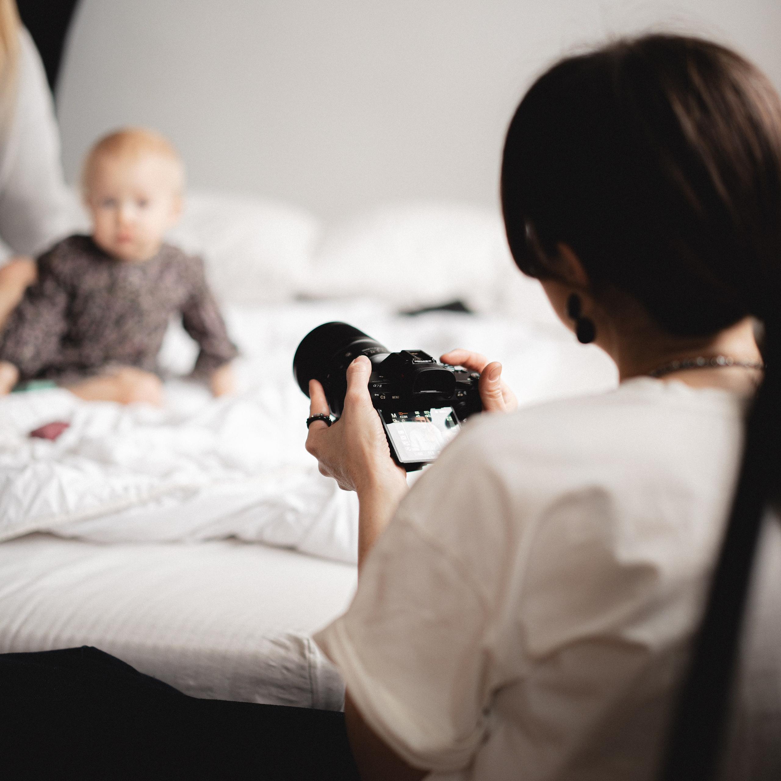 Контакты. Фотограф / видеограф / Москва Ира Царегородцева