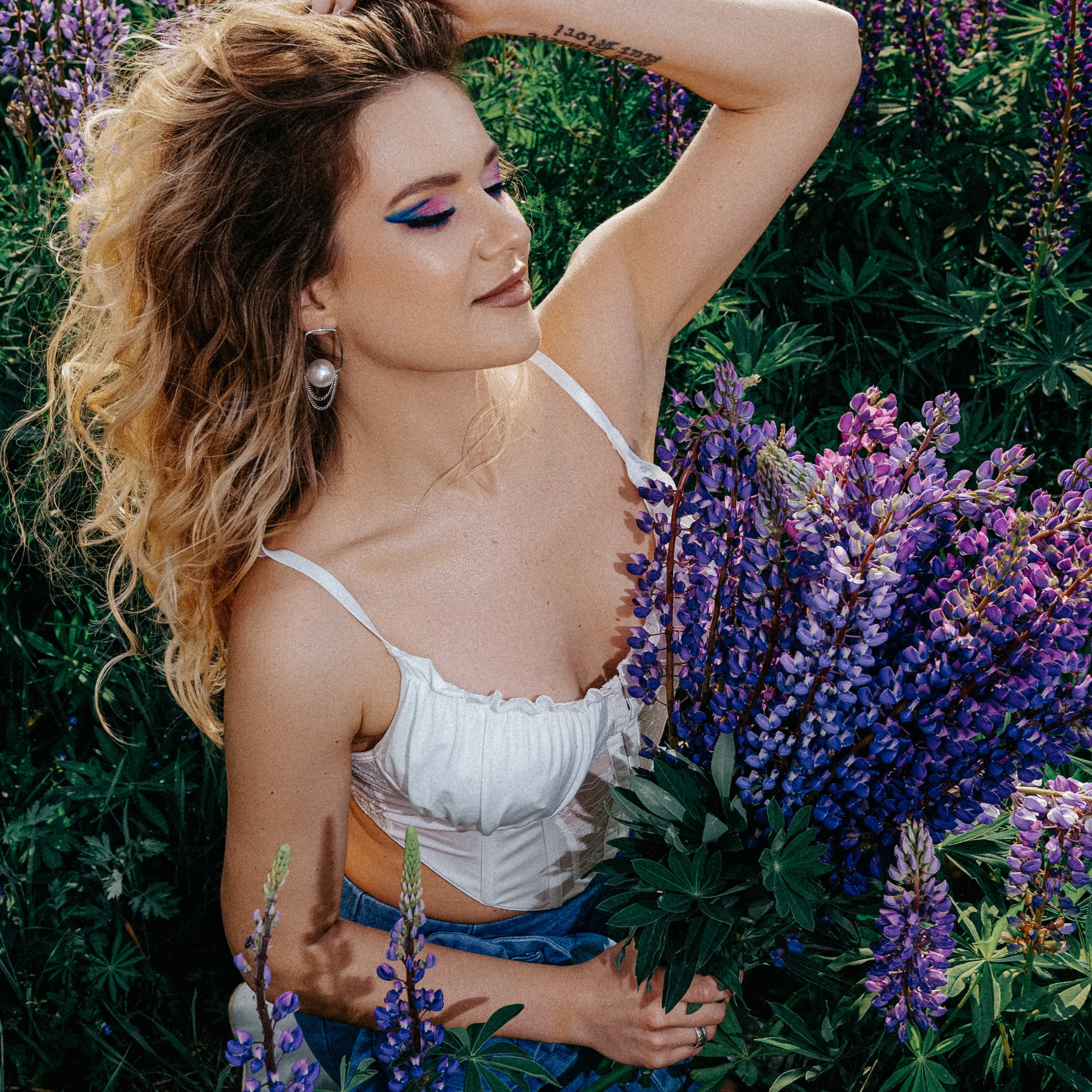 Фотосессия в люпиновом поле. Свадебный и семейный фотограф Виктория Носачёва. Щелково, Москва и МО