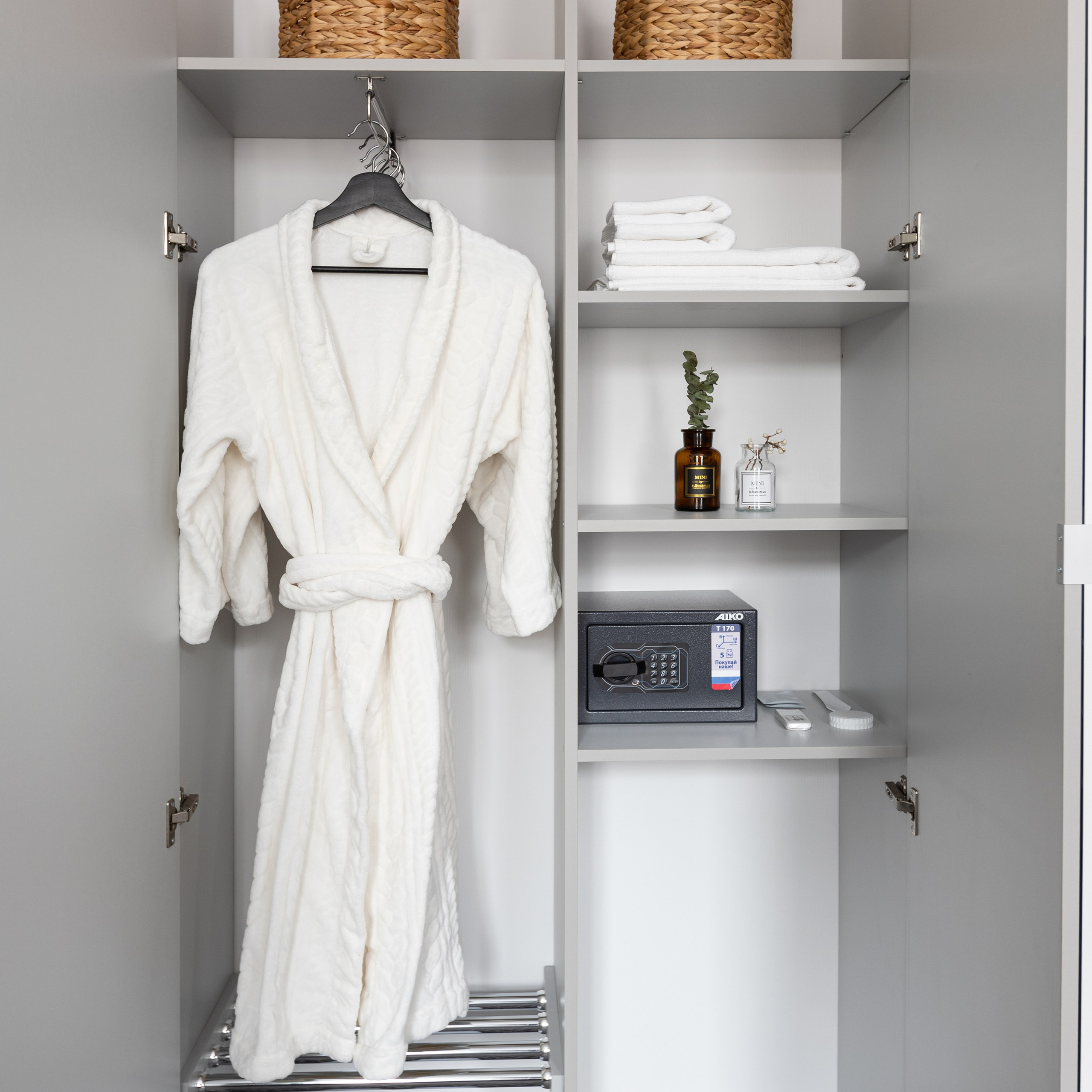 Хоумстейджинг в РФ и СПб. Интерьерный декоратор Юлия Мечёва