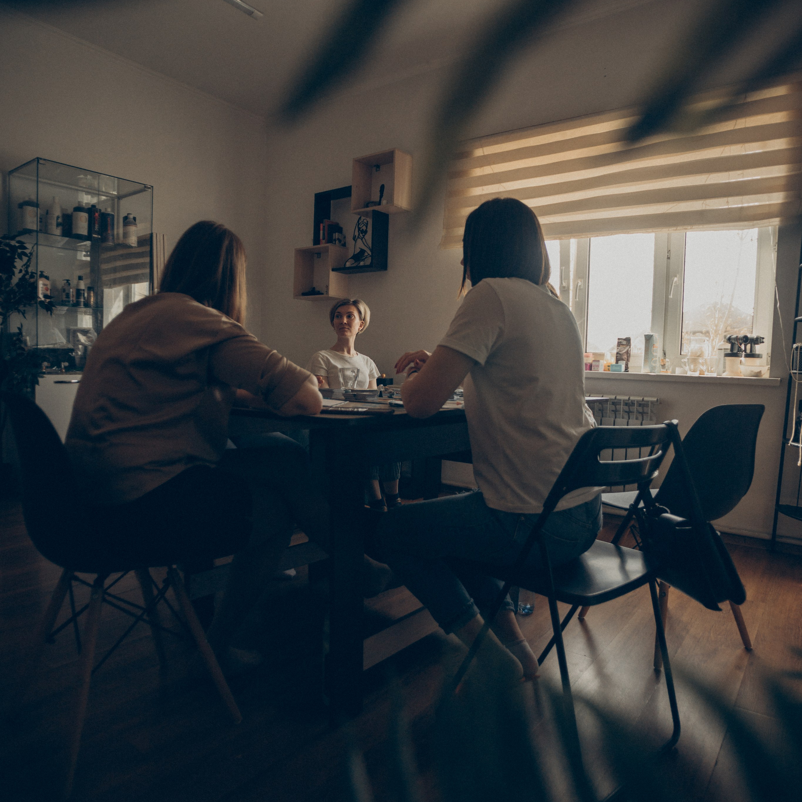 Тарифы на контент съемку. Венера Гайн. Репортажный фотограф Тюмень. Обучение фотографии с 0