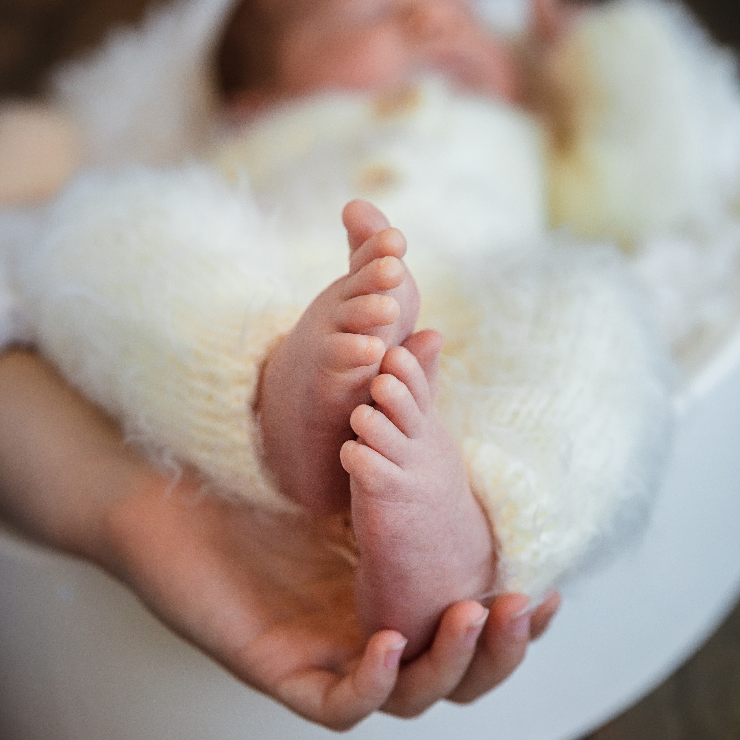 Newborn photoshooting. Professional family and children’s photographer in Izmir Irina Eron