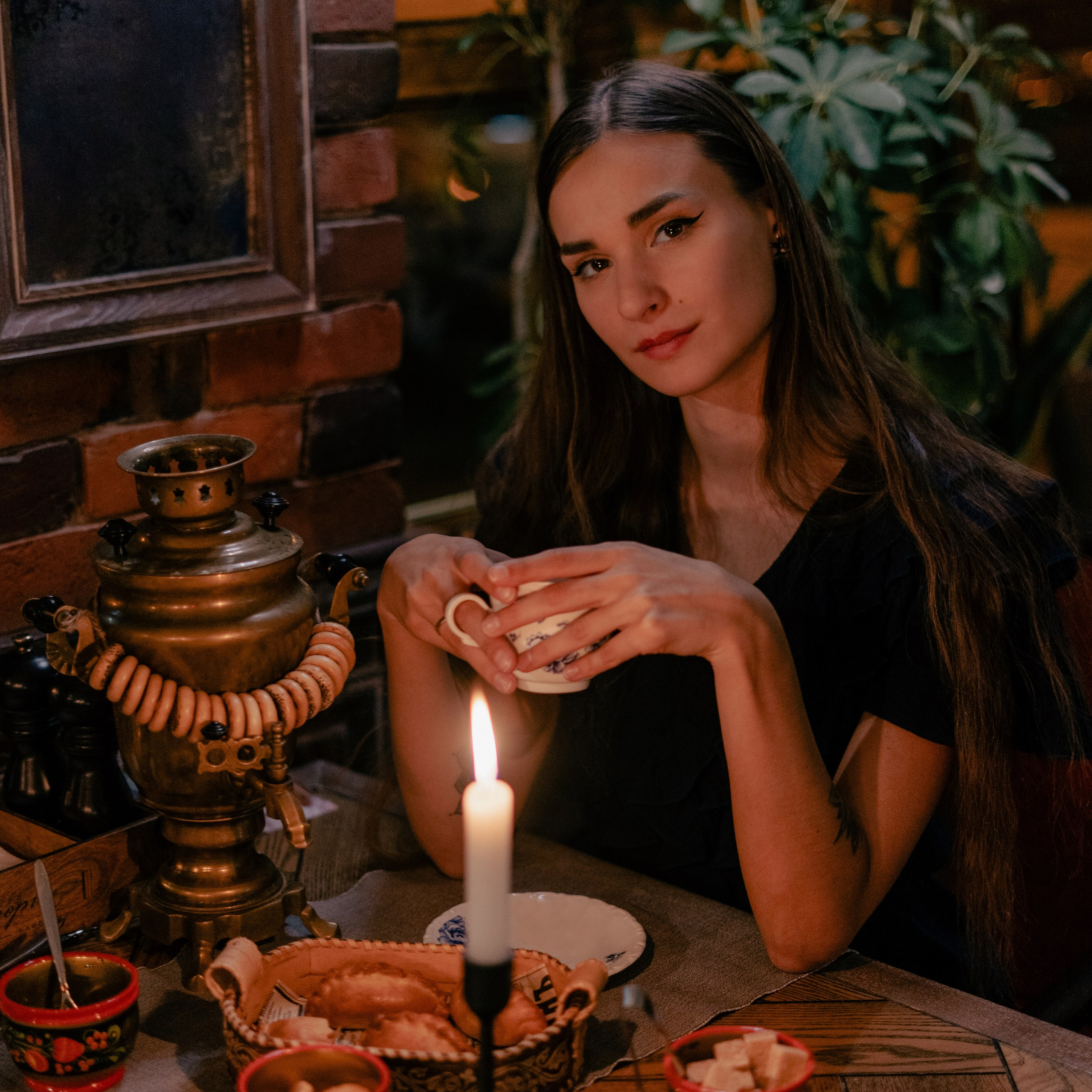 Фотограф на Кавказских Минеральных Водах (Пятигорск, Железноводск, Ессентуки, Кисловодск) и в горах Северного Кавказа (Домбай, Архыз, Эльбрус, Чегем, Чегет, Джилы-су). Свадебный фотограф, семейный фотограф, фото-тур, студийный фотограф).