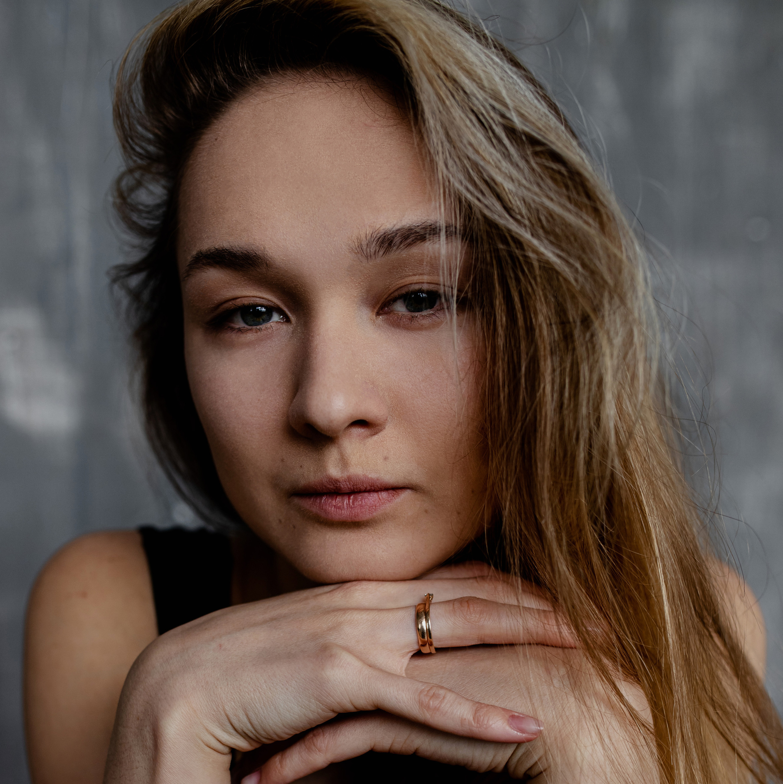 Портретная съёмка. Портретный фотограф Александра Птица. Снимаю истории о вас