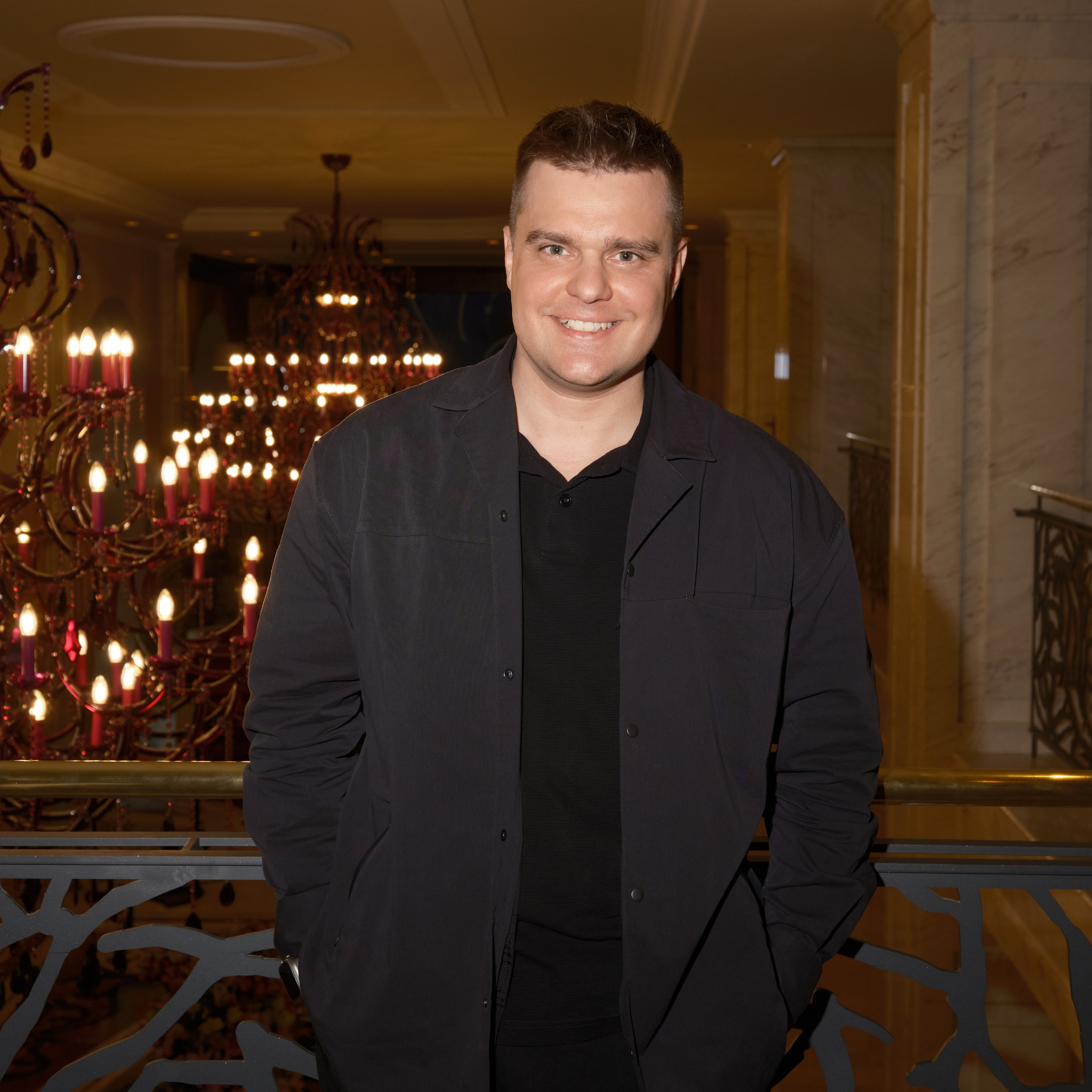 ИИ Креативы. Профессиональный фотограф в Москве Павел Жданов