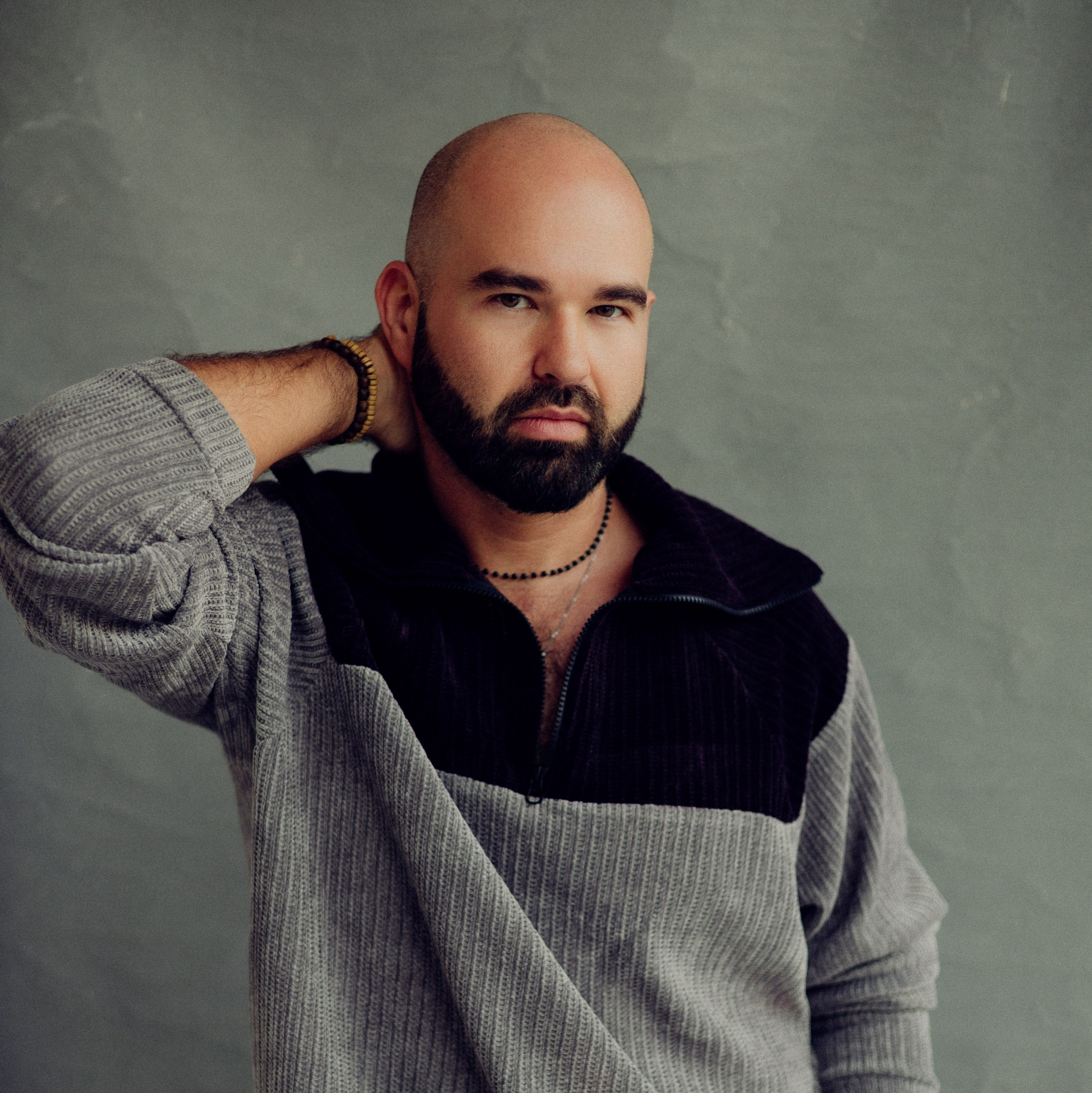 Модельер Евгений Бременев