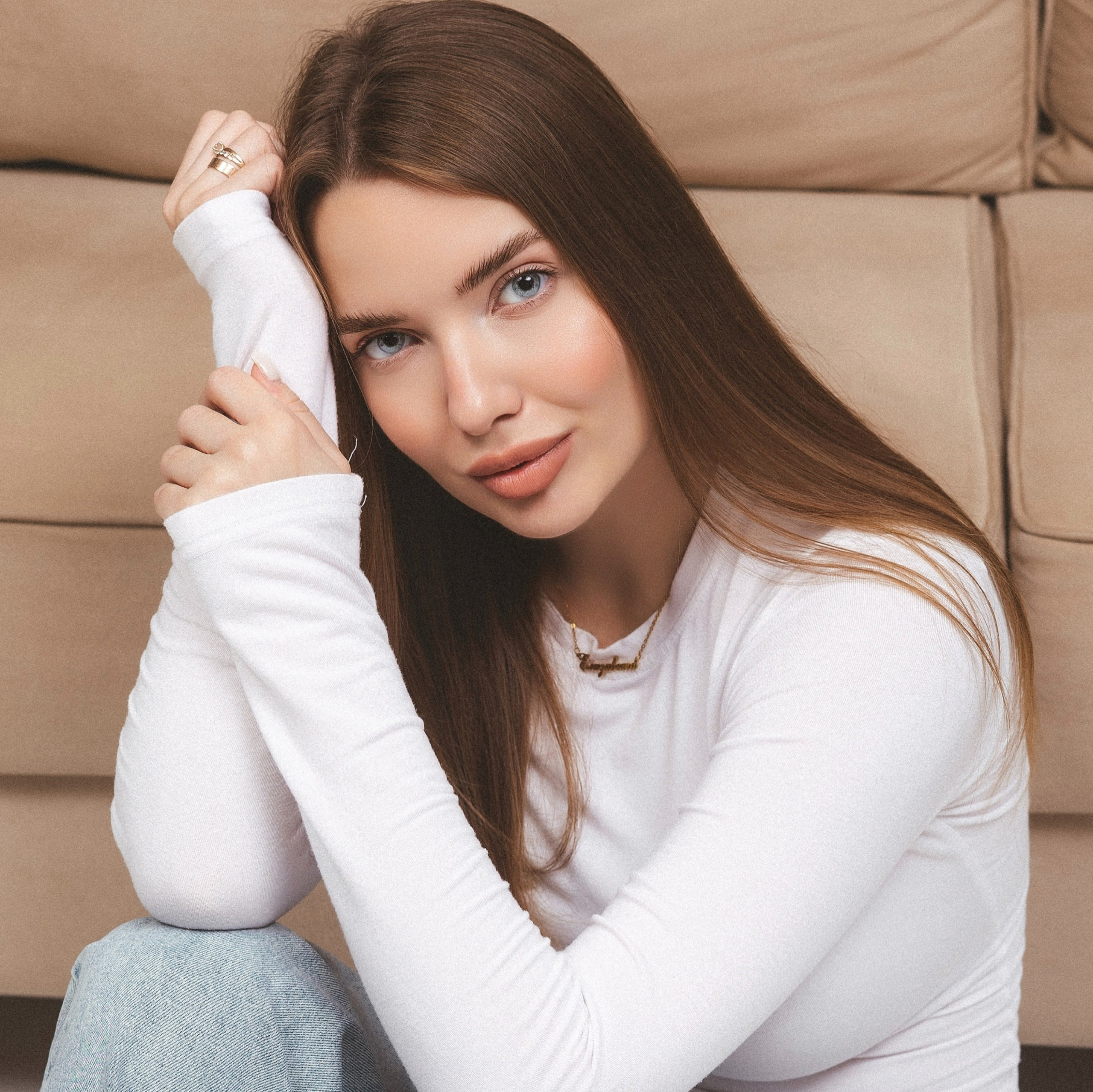 Контакты. Фотограф Елизавета Наумова