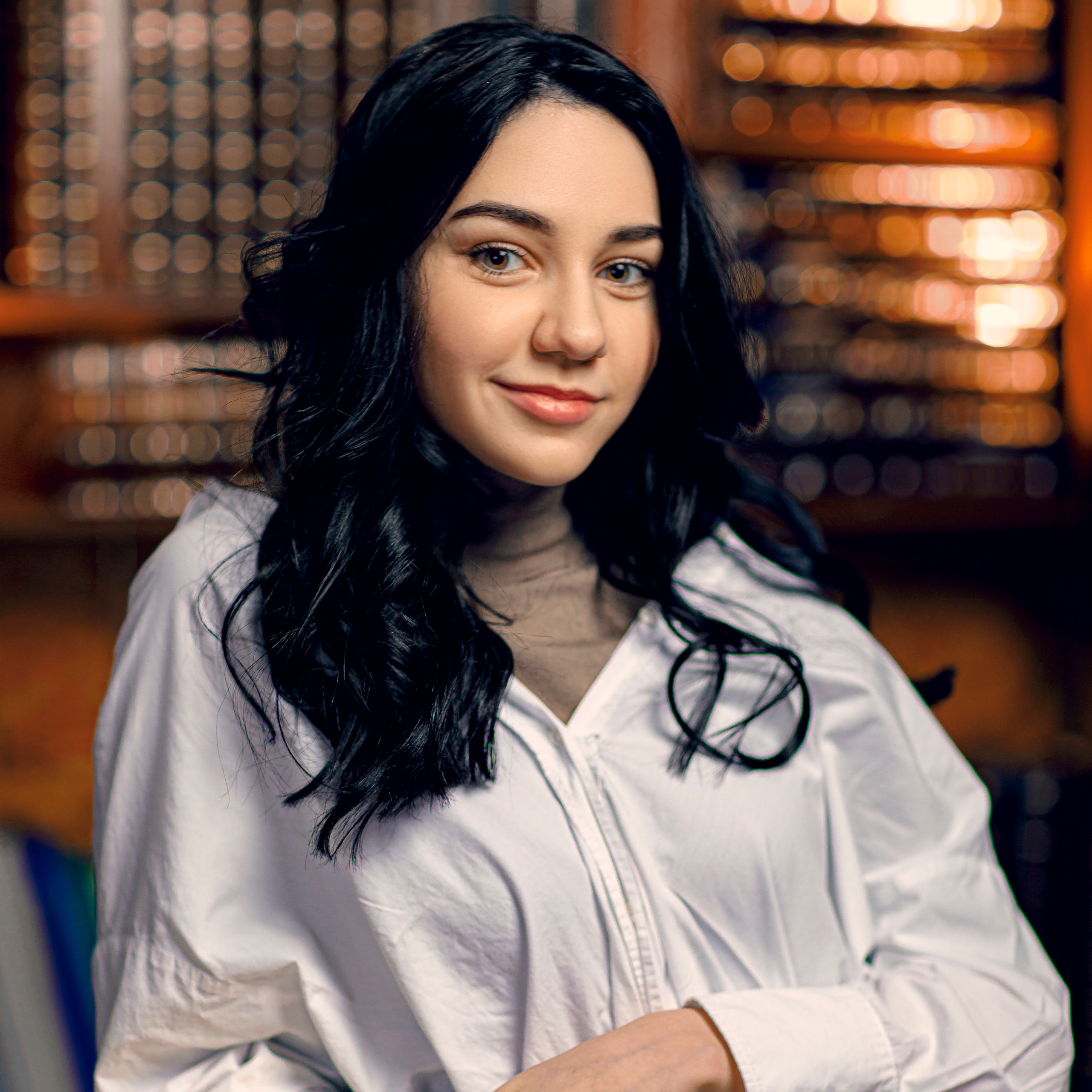 Выпускные альбомы в Ханты-Мансийске. ГРАНДФОТО.РФ