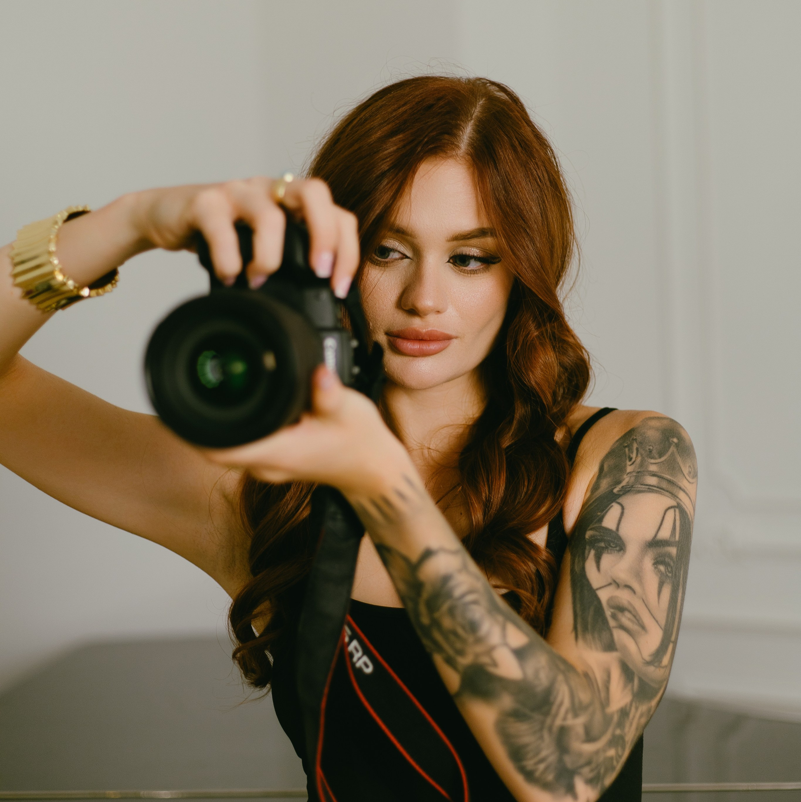 Контакты. Свадебный рилсмейкер в Москве