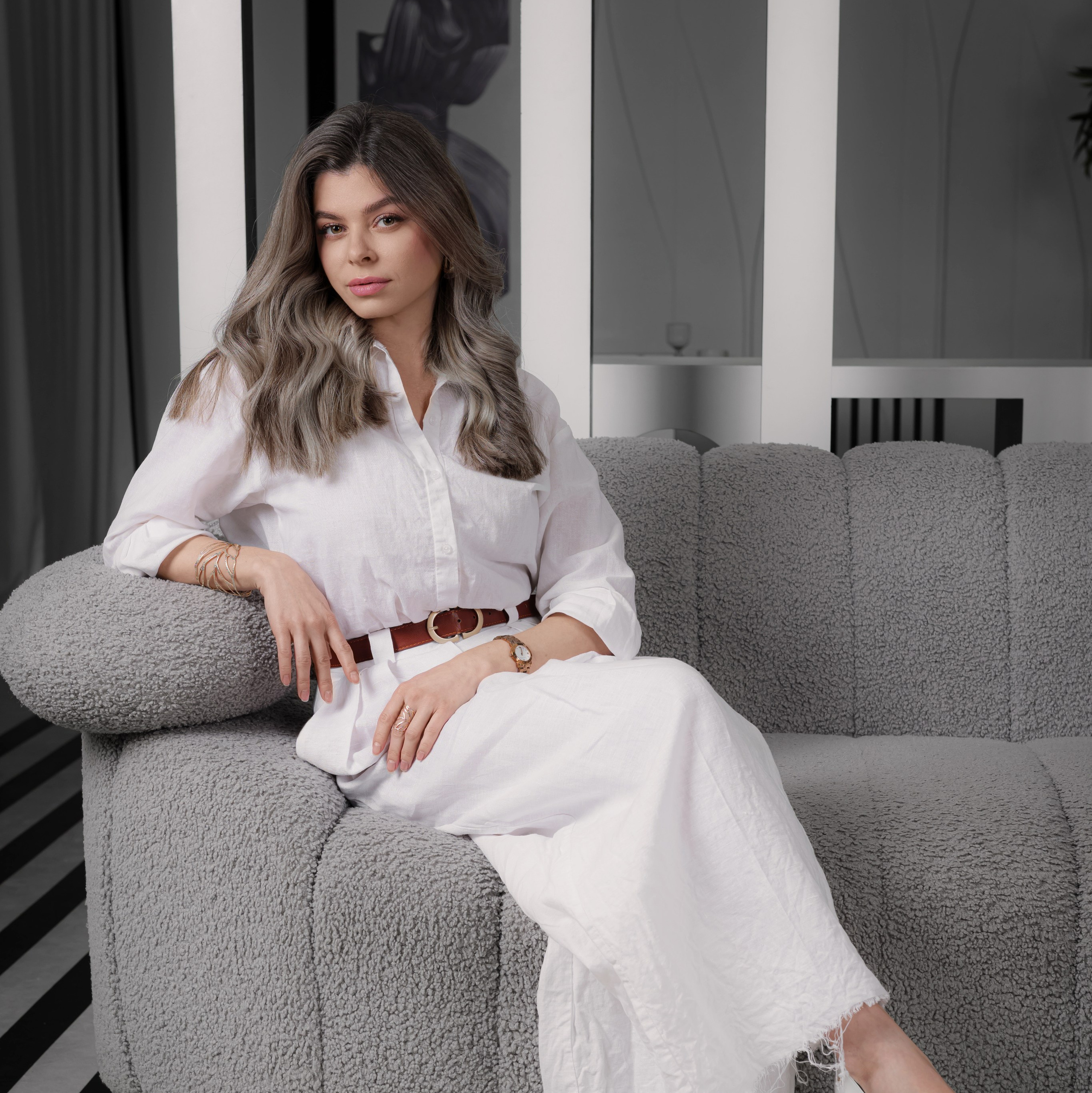 Контакты. Юлия Штовбань — ваш визажист и стилист по волосам в Москве