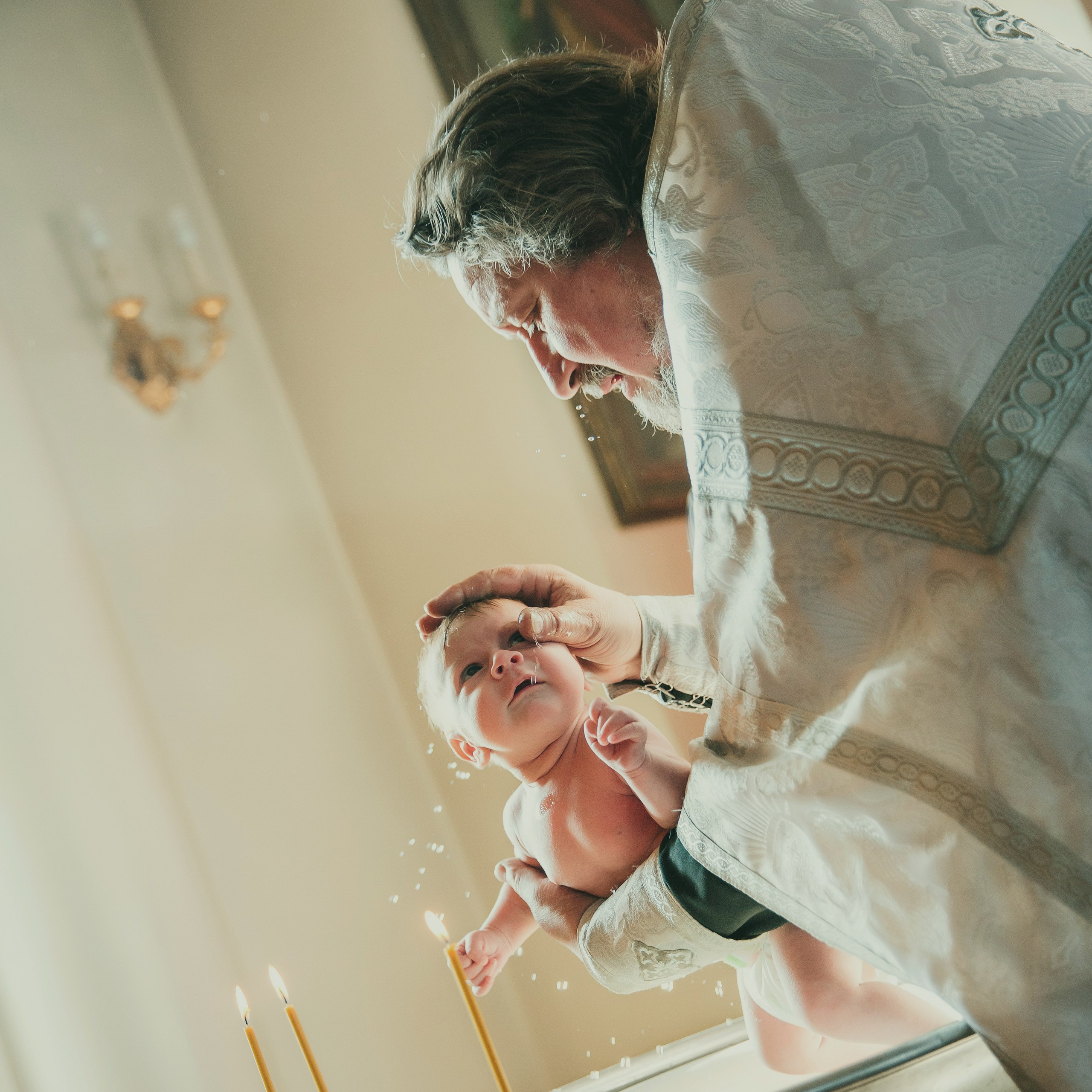 Фотосъемка церемонии крещения ребенка