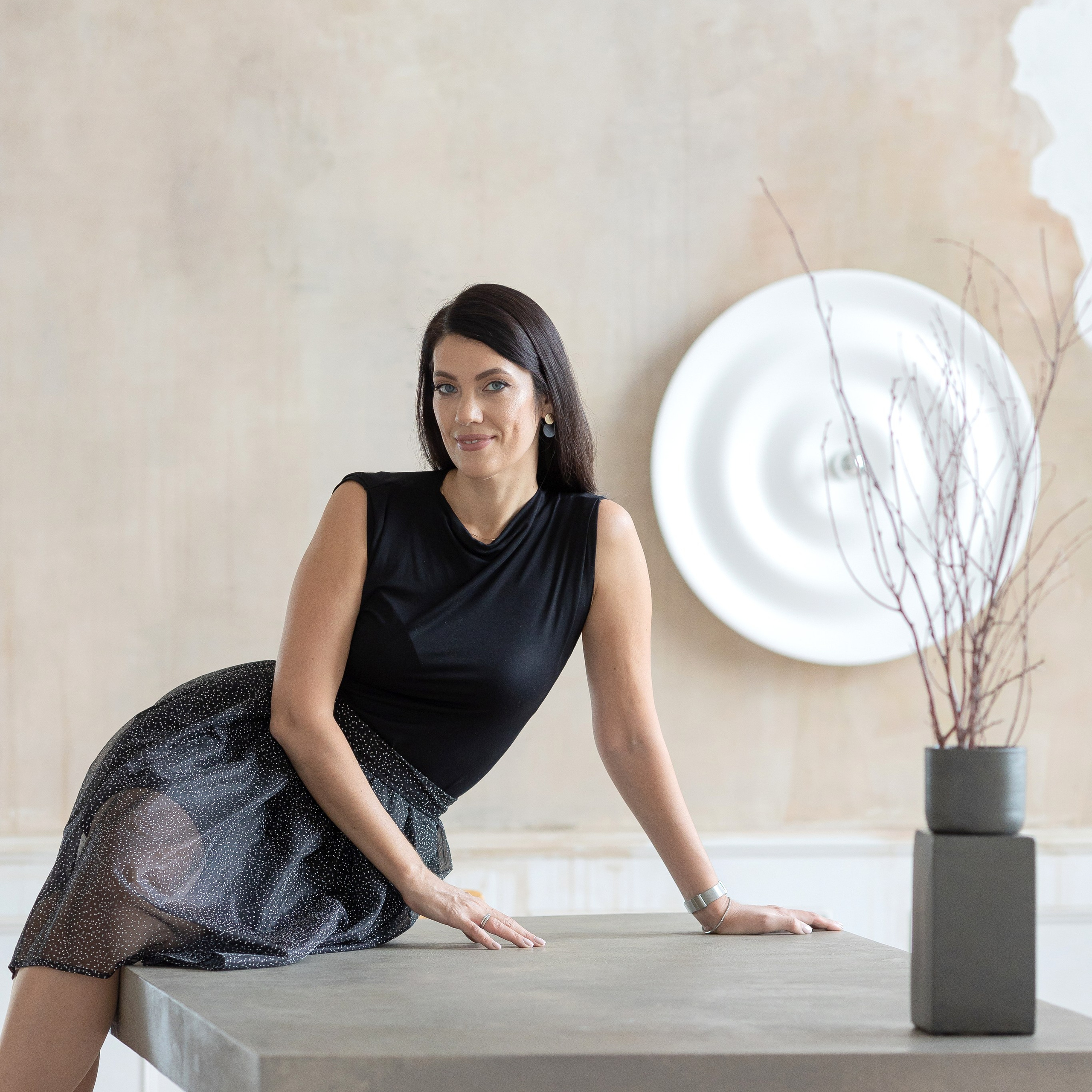 Естественный контент для специалистов сферы услуг, экспертов и помогающих практиков. Юлия Паршихина, ментор профессиональной реализации, автор, коуч метода реактивной трансформации