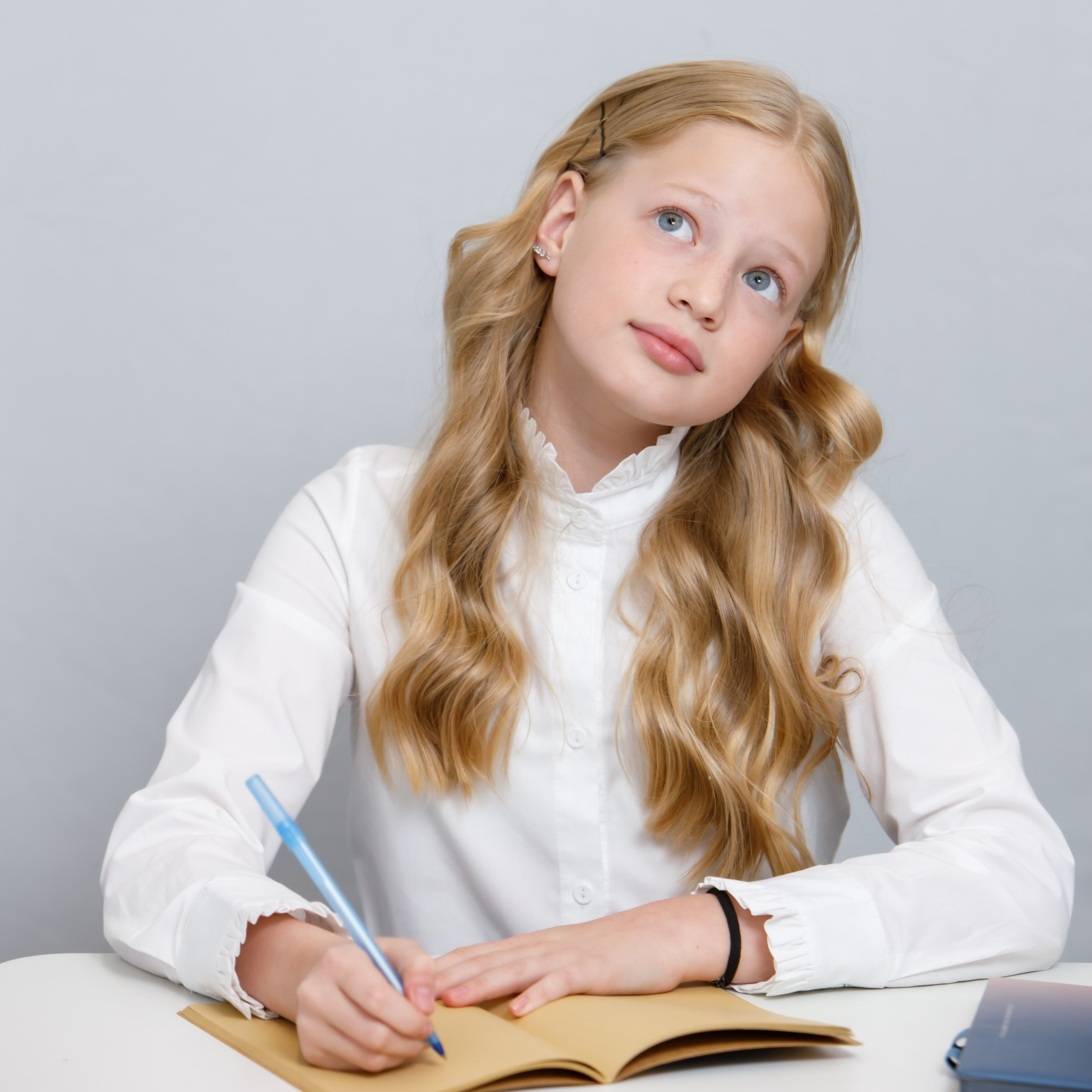 Вадя и Надя — индивидуальные фотоальбомы для детских садов и школ, полный цикл от съёмки до готового альбома