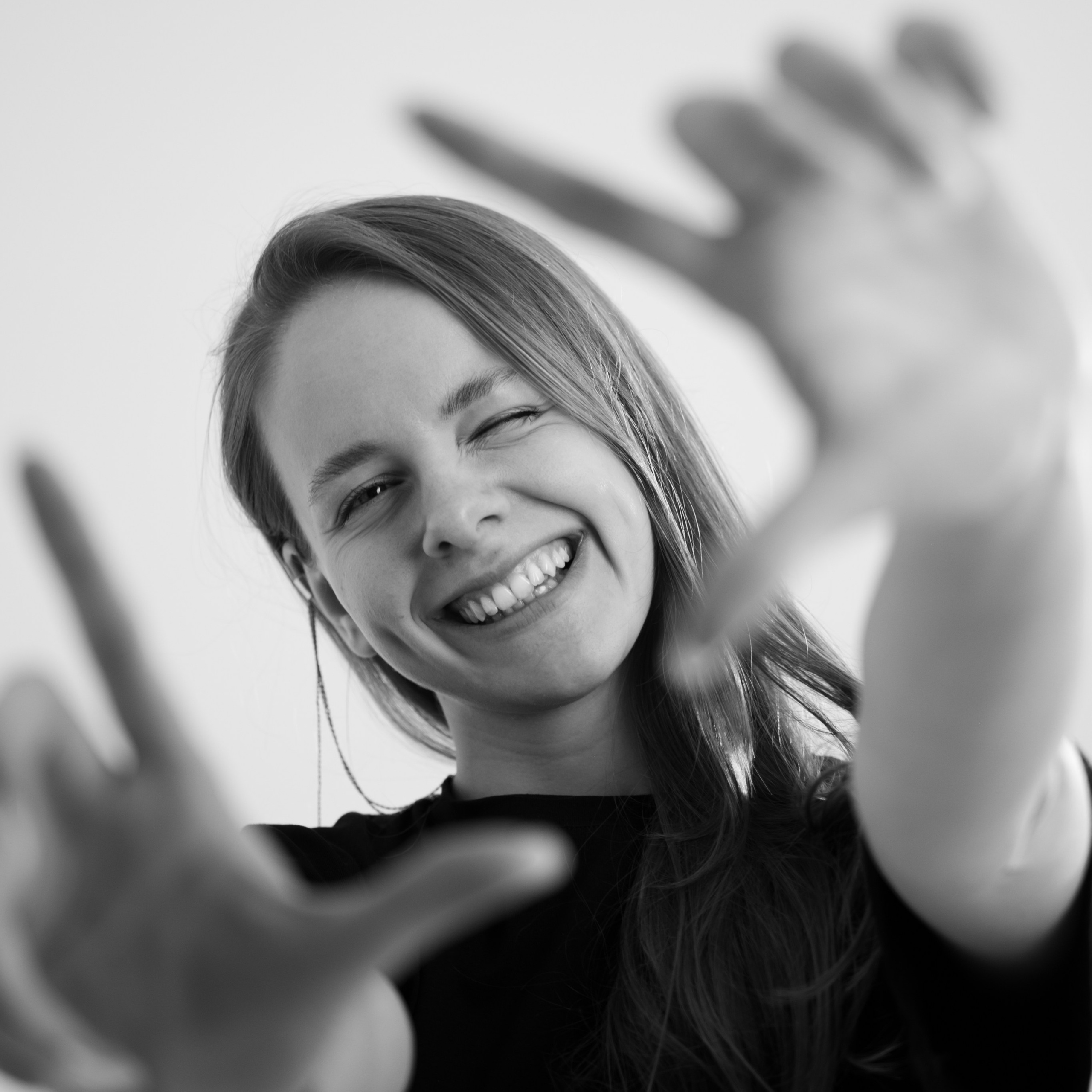 Контакты. Свадебный и репортажный видеограф Ксения Перегрин|Пятигорск, Кисловодск, Ессентуки, Железноводск