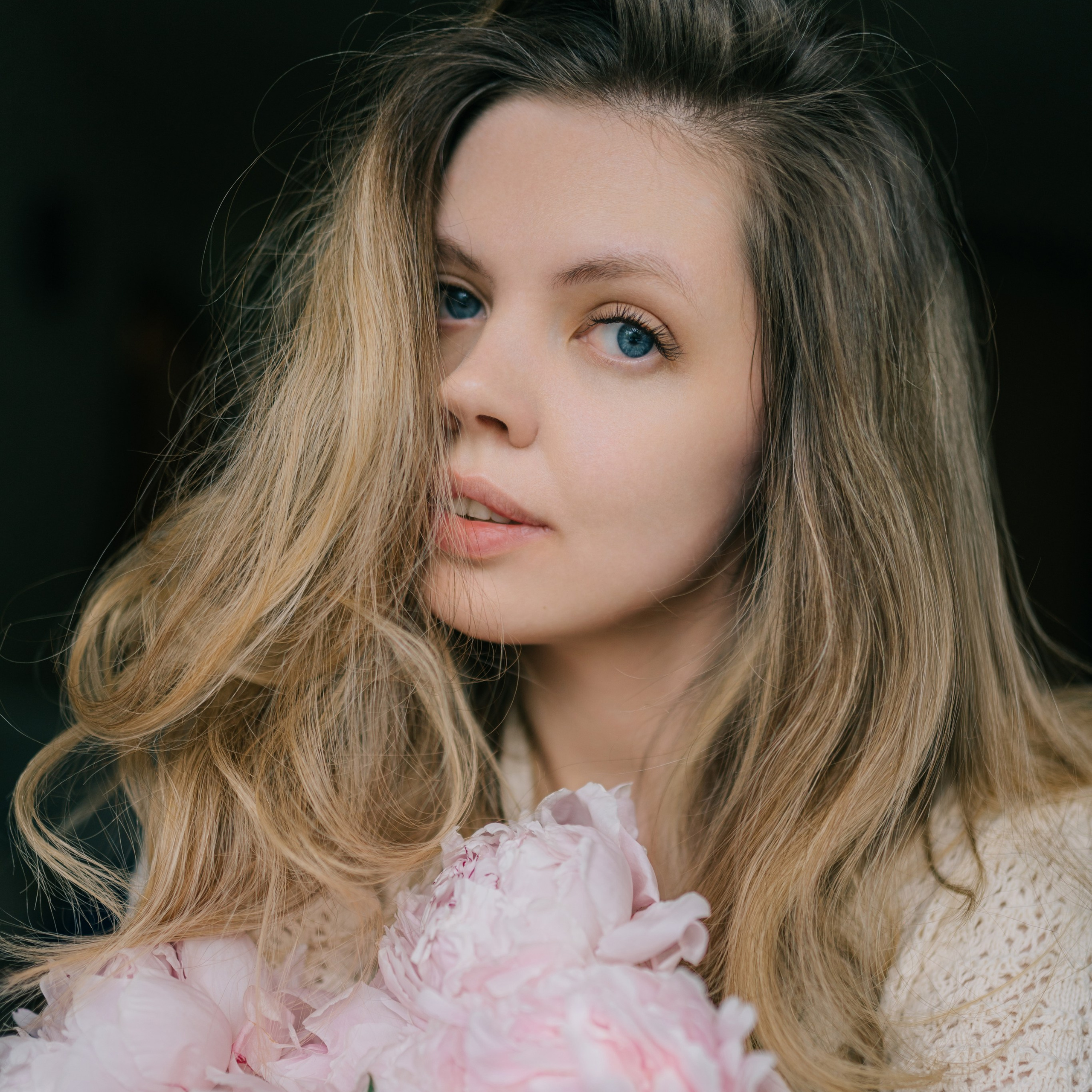 Контакты. Алена Баирлина. Фотограф портретный и семейный